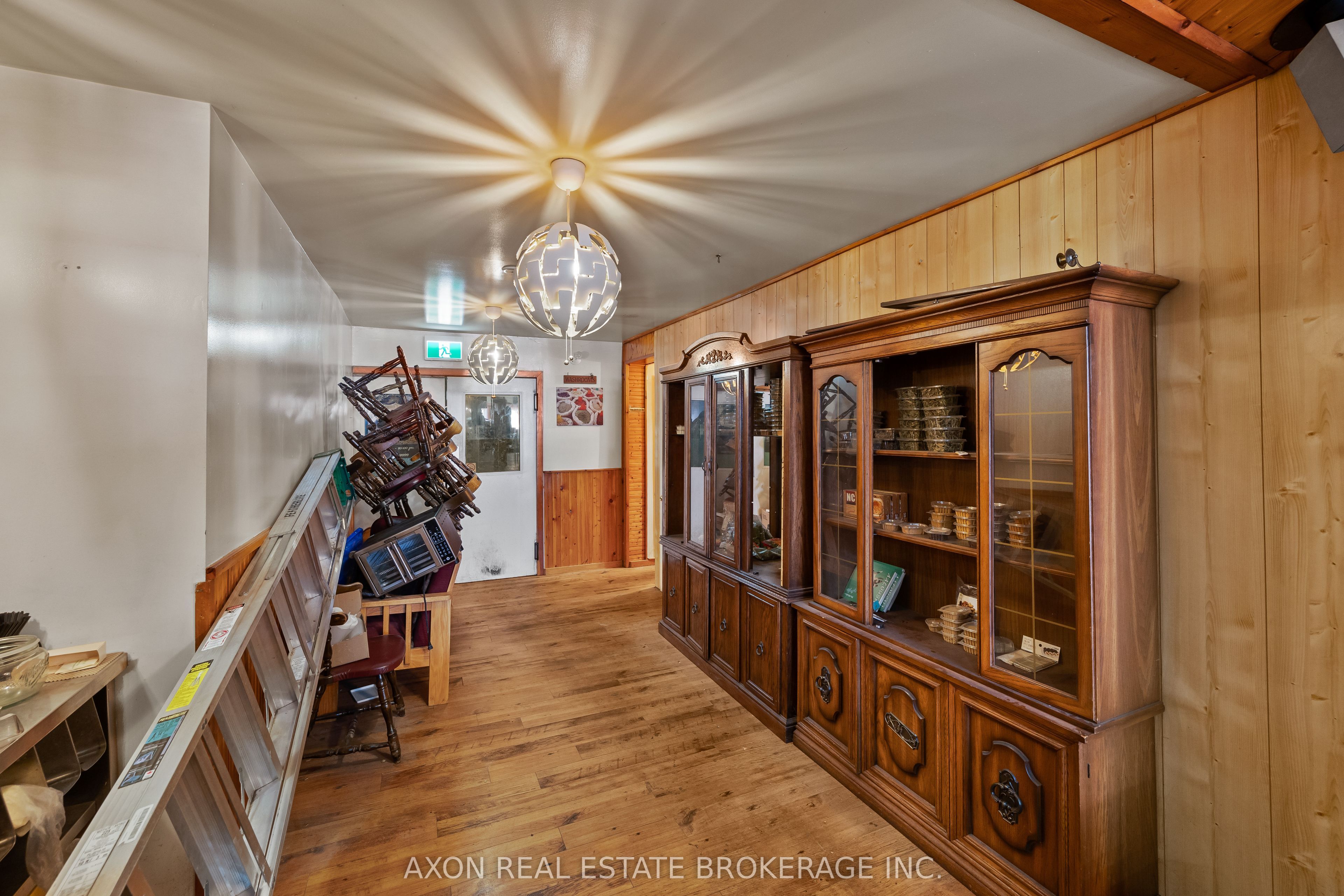 569 Princess Street Property Photo 28