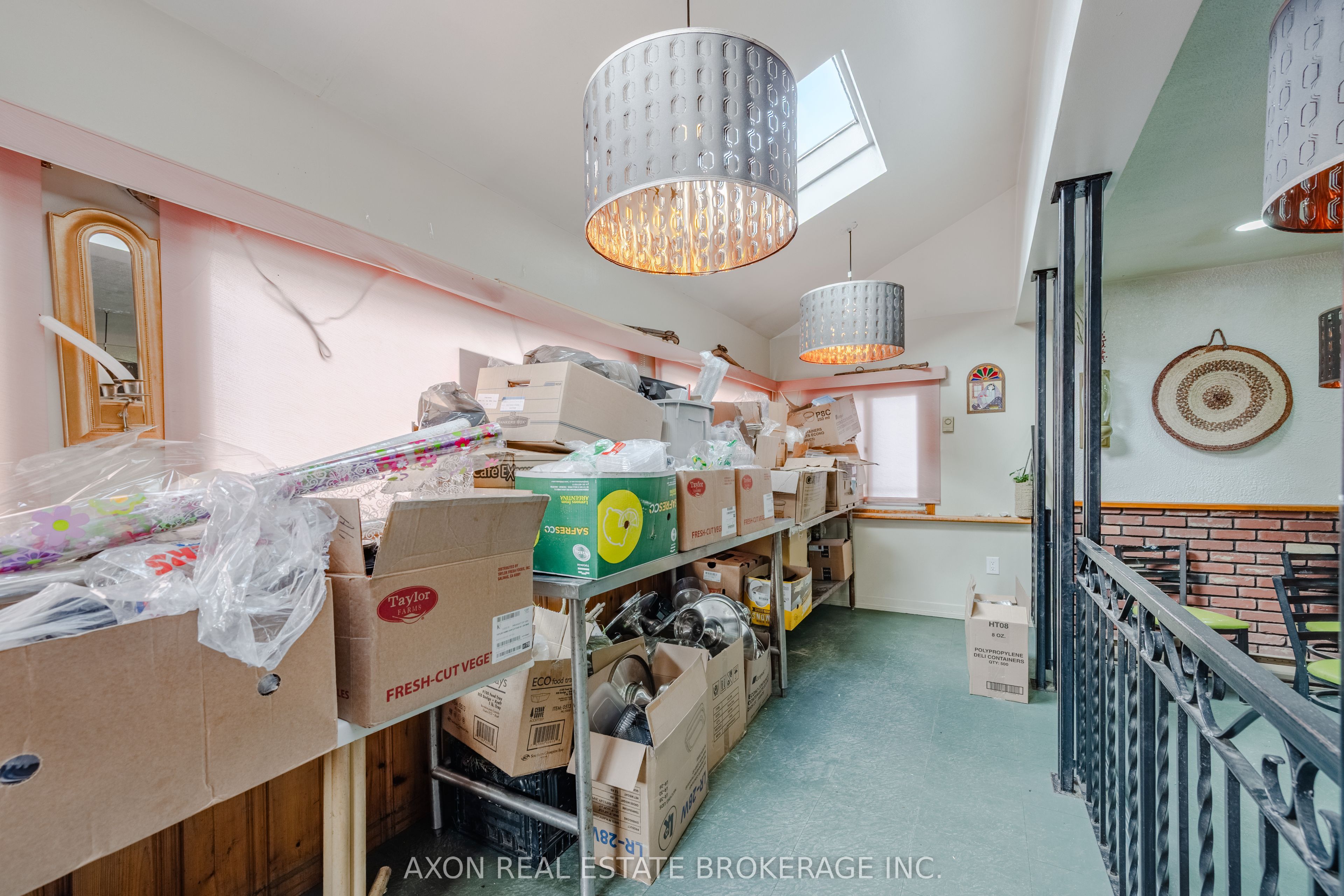 569 Princess Street Property Photo 39