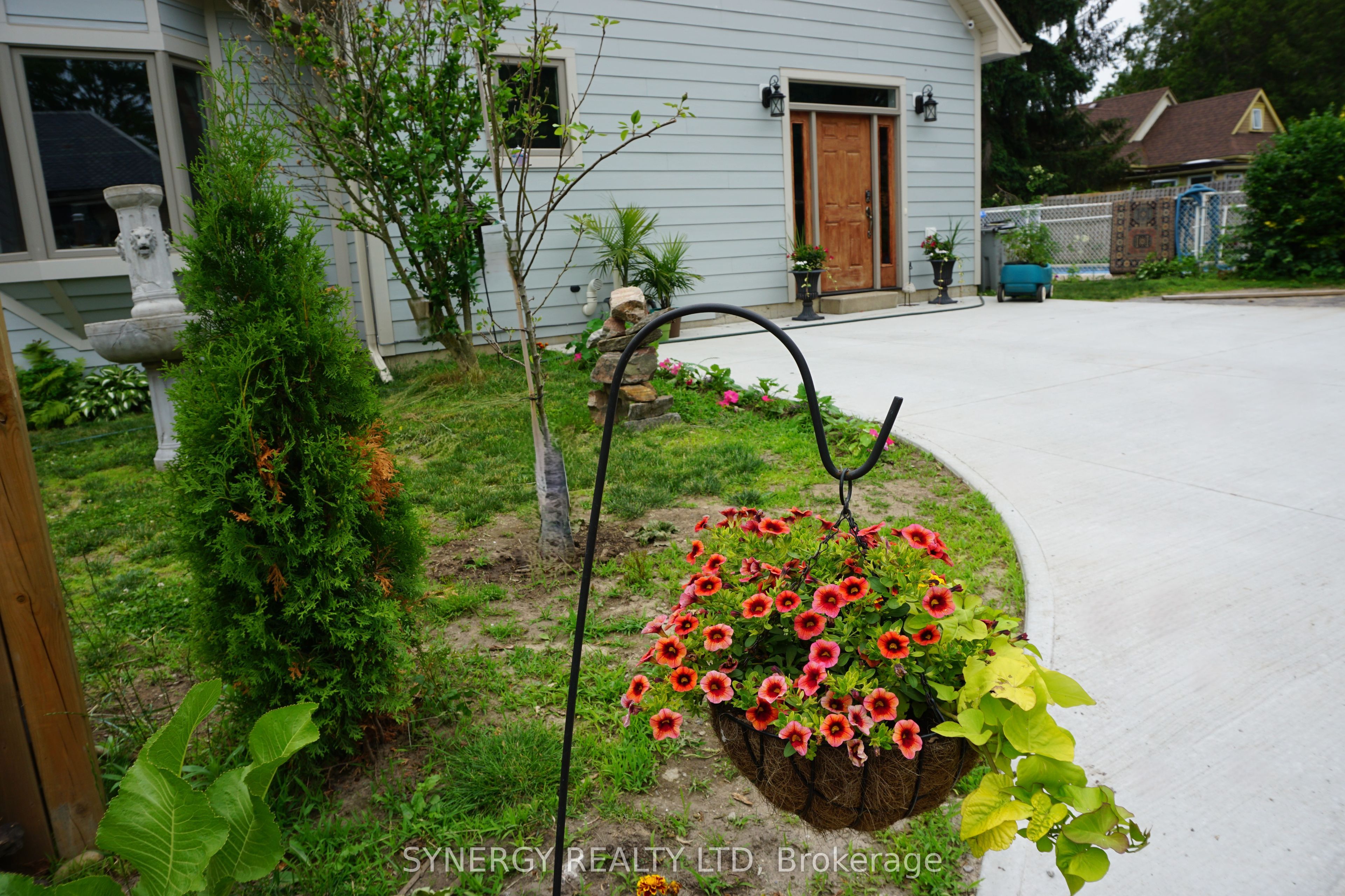 5 Hull Road Property Photo 19