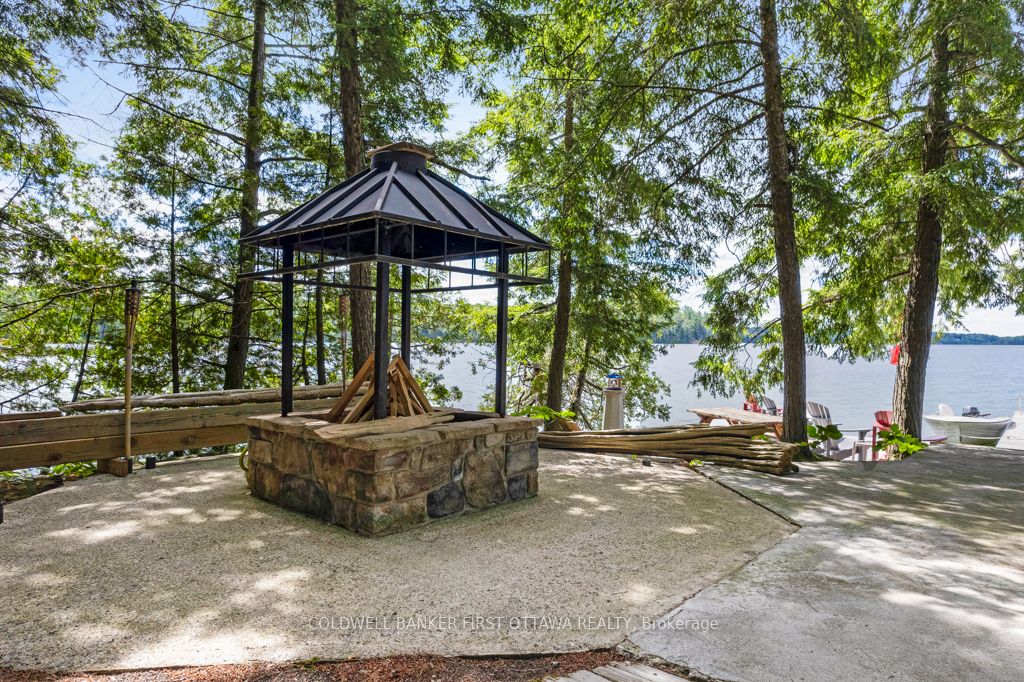 2275 Palmerston Lake Property Photo 3