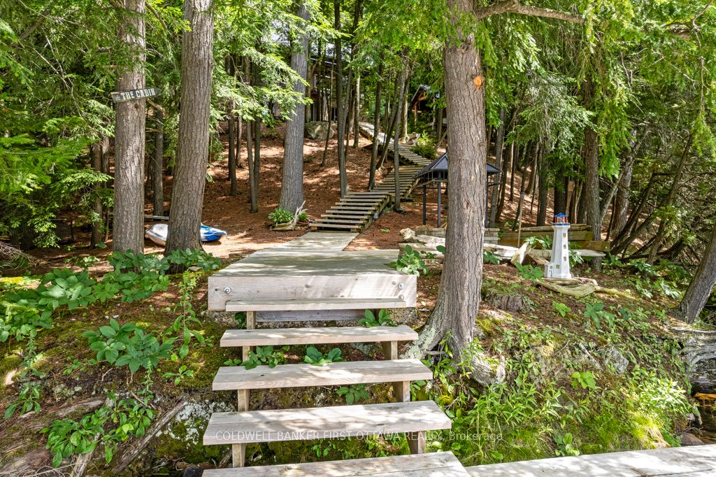2275 Palmerston Lake Property Photo 5