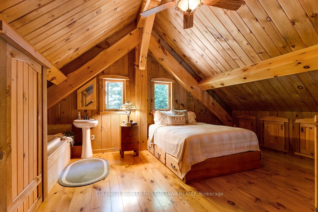 2275 Palmerston Lake Property Photo 25