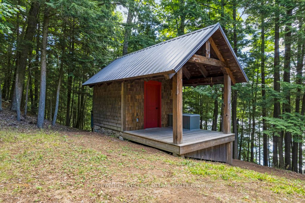 2275 Palmerston Lake Property Photo 39