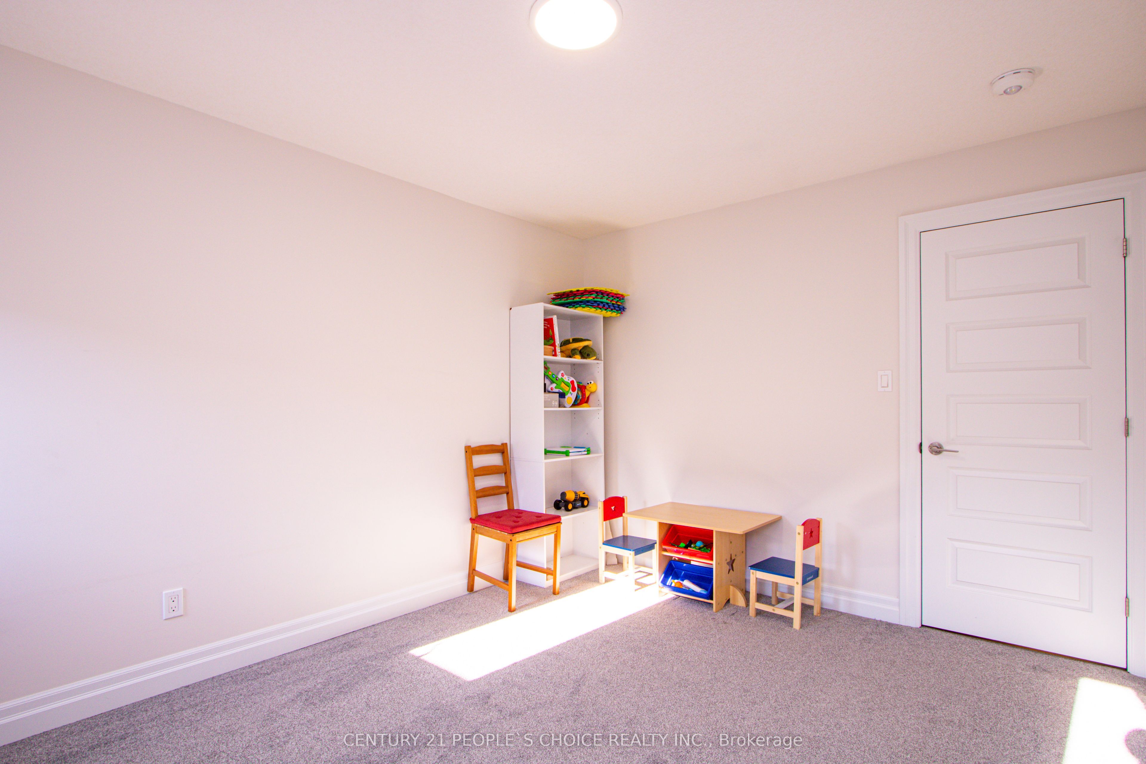 222 Boardwalk Way Property Photo 28
