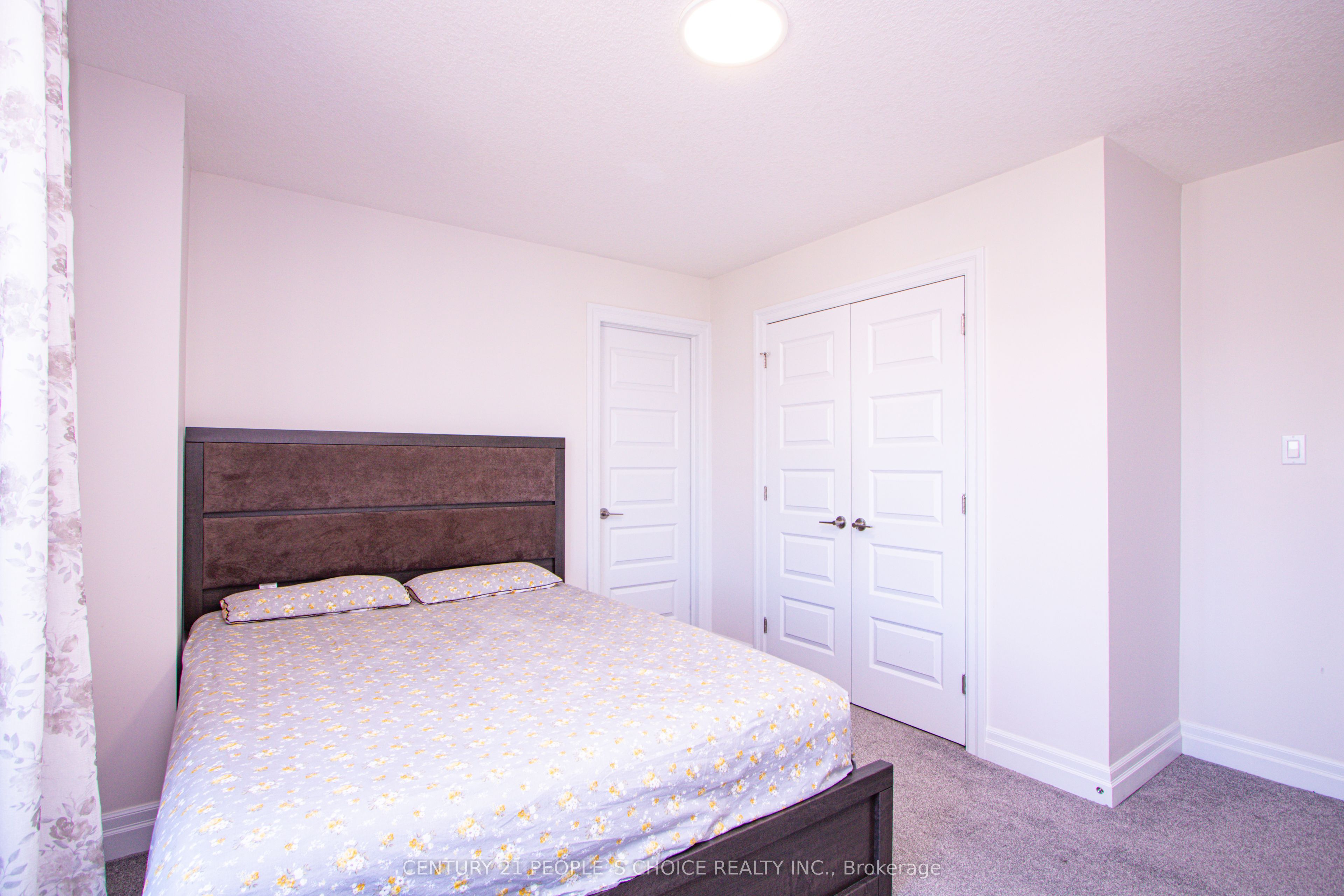 222 Boardwalk Way Property Photo 34