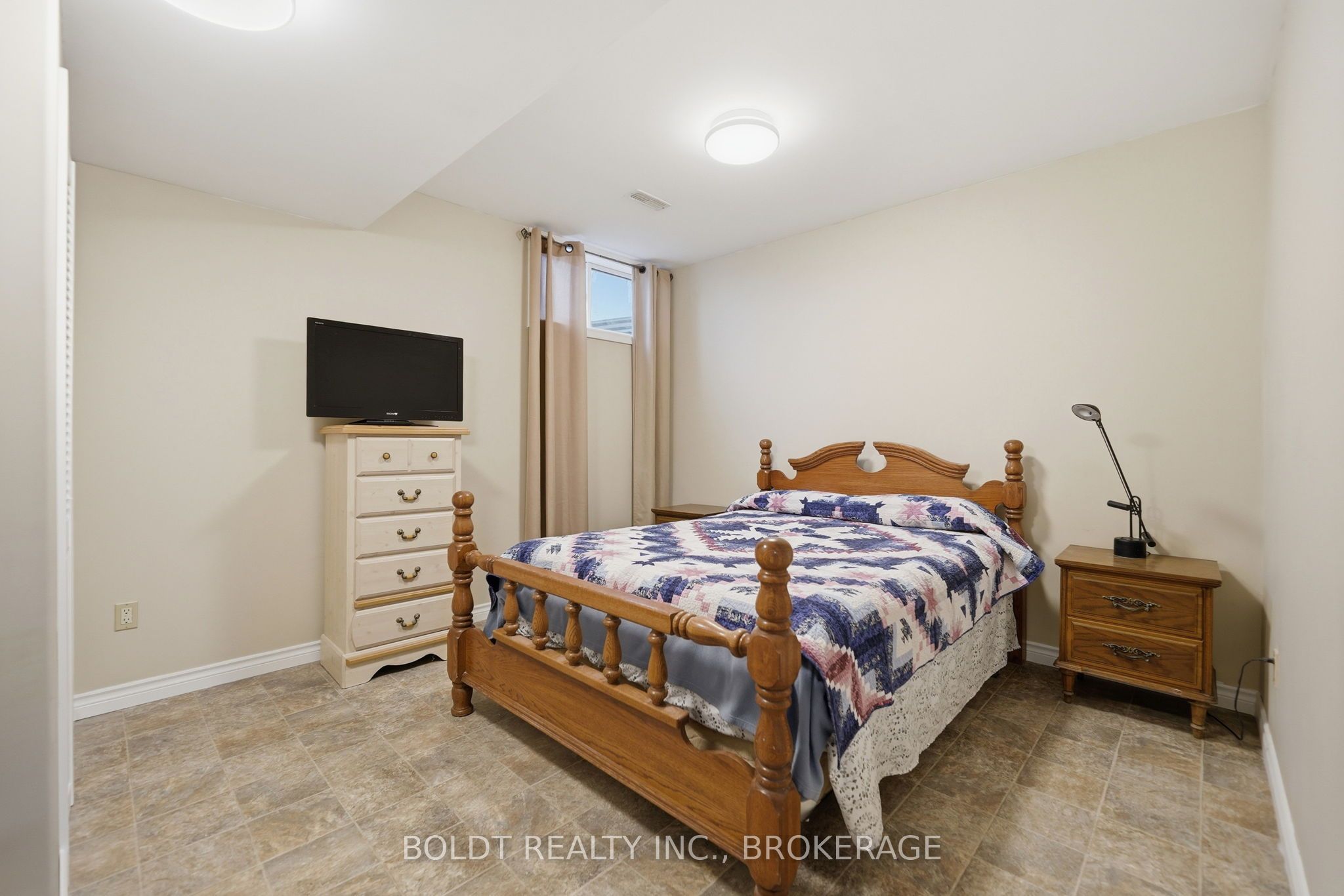 4720 College Road Property Photo 33