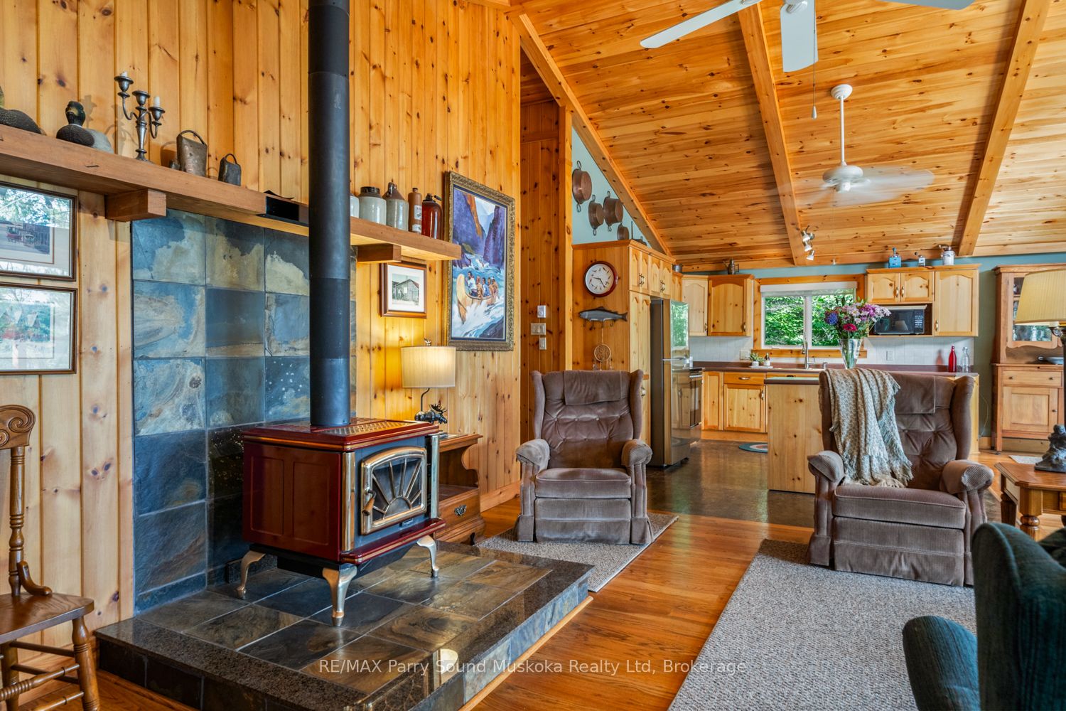 48 Fred Dubie Road E Property Photo 8