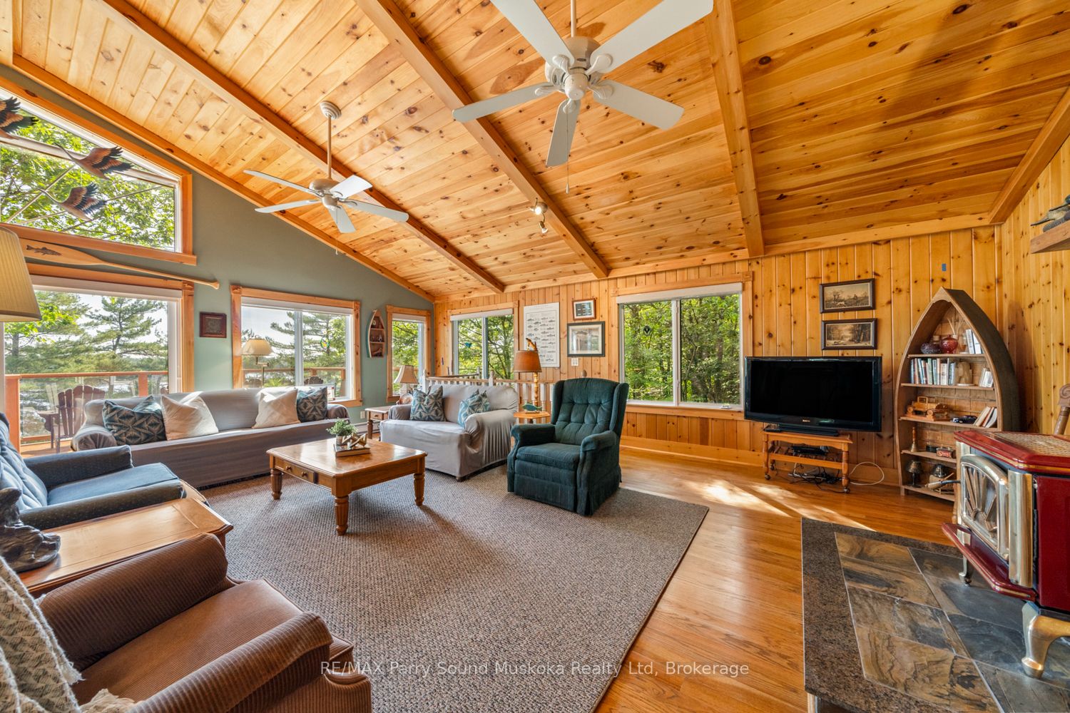 48 Fred Dubie Road E Property Photo 10
