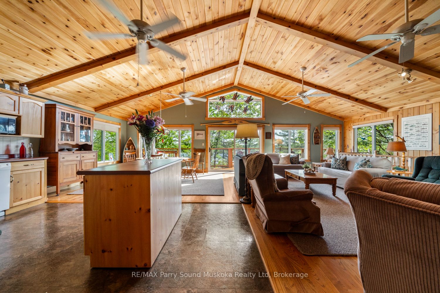 48 Fred Dubie Road E Property Photo 14