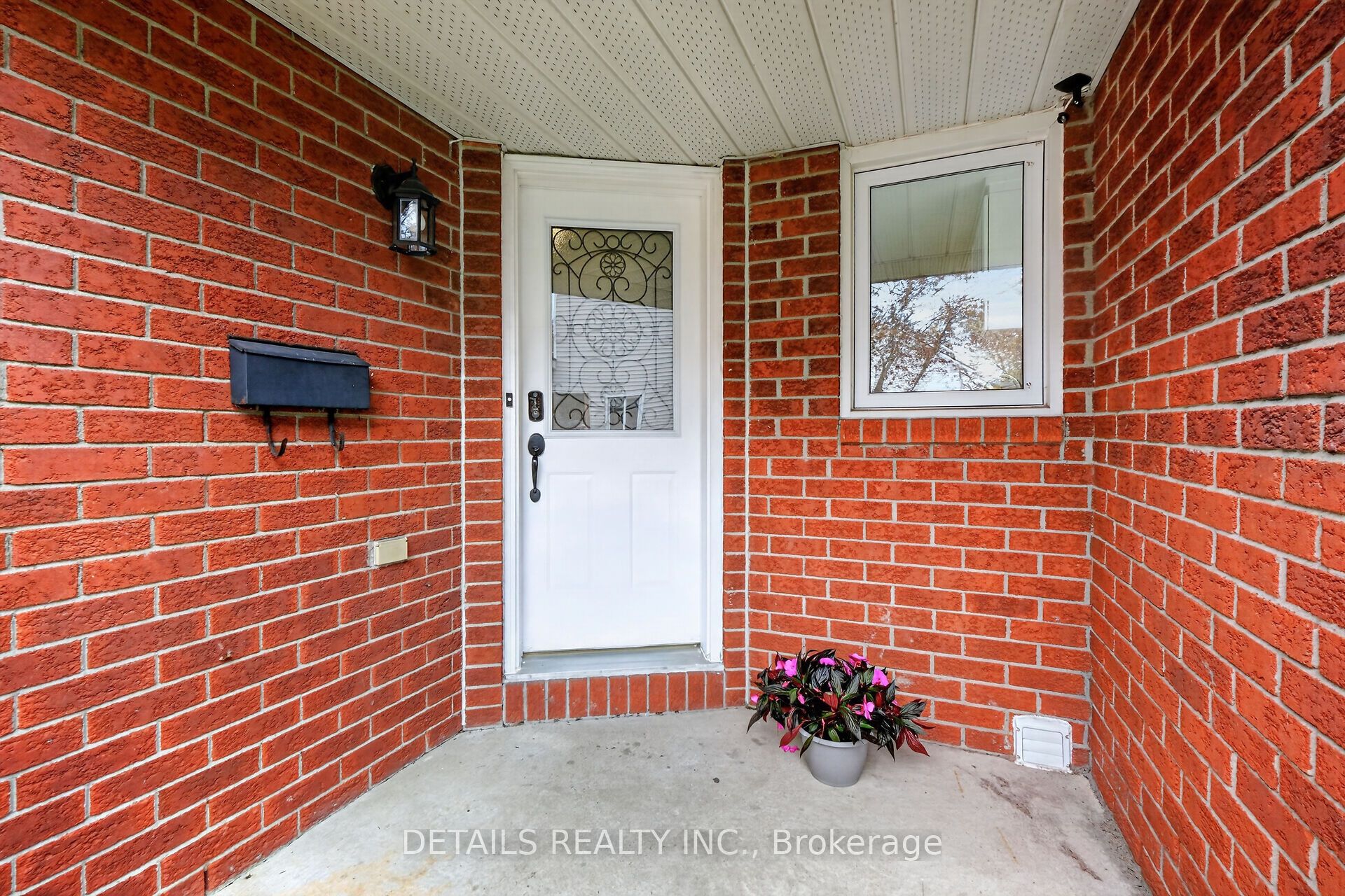 23 Clifford Private 43 Property Photo 4