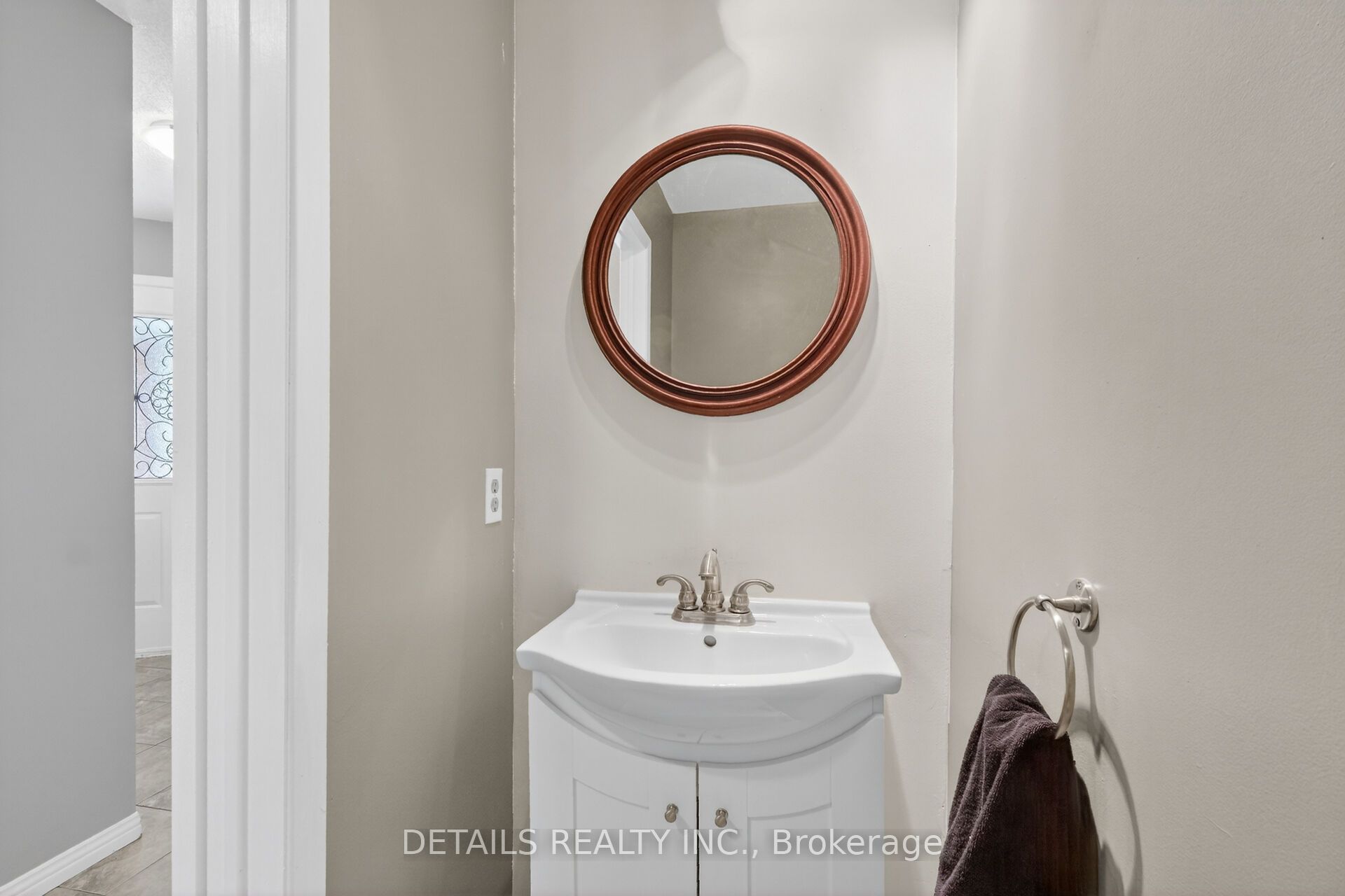 23 Clifford Private 43 Property Photo 8