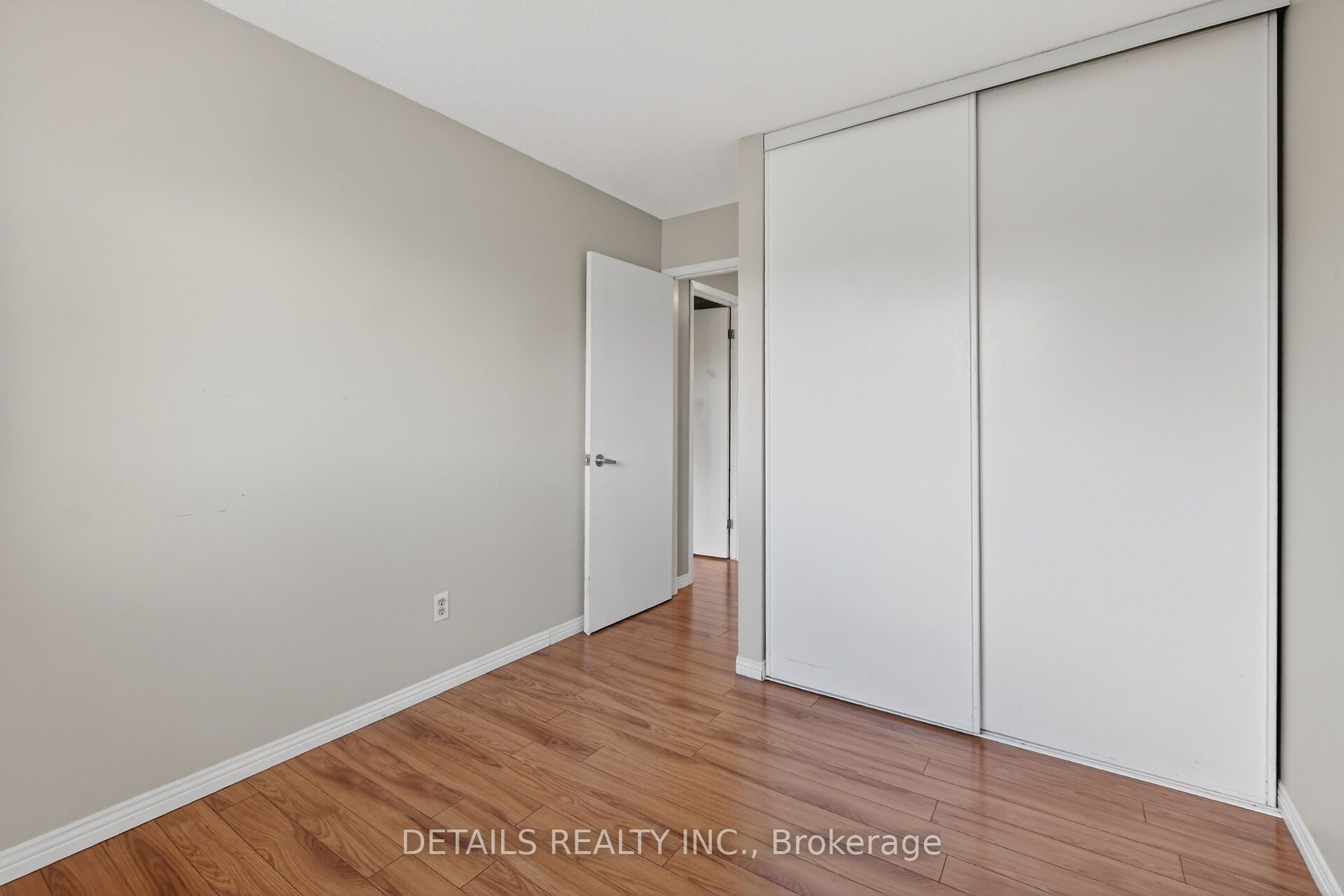 23 Clifford Private 43 Property Photo 37