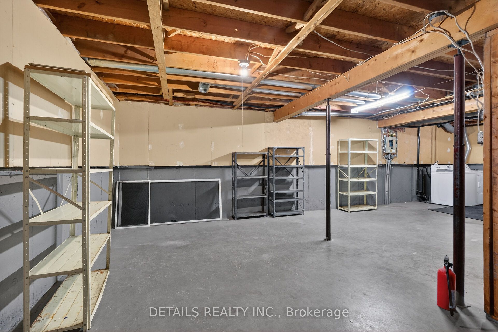 23 Clifford Private 43 Property Photo 42
