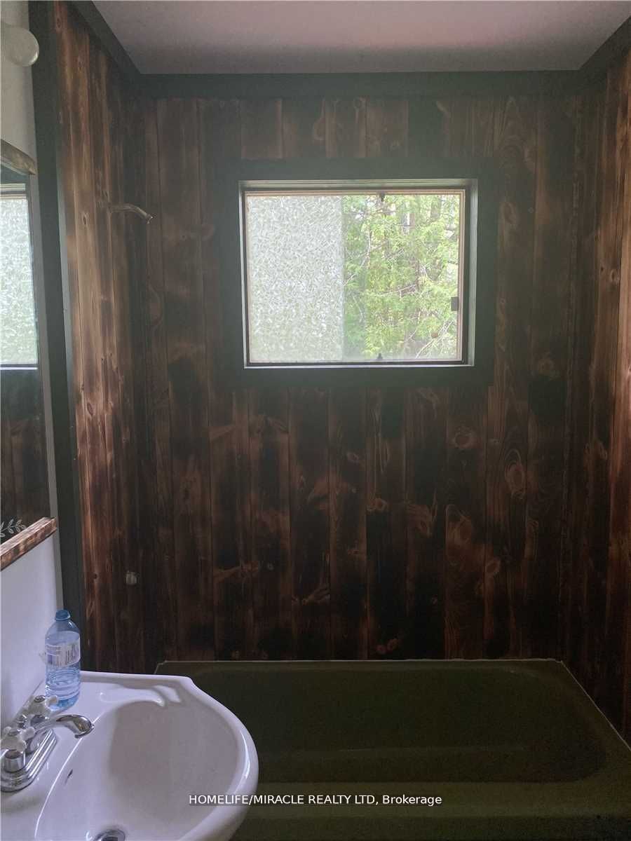 3460 Harburn Road Property Photo 6