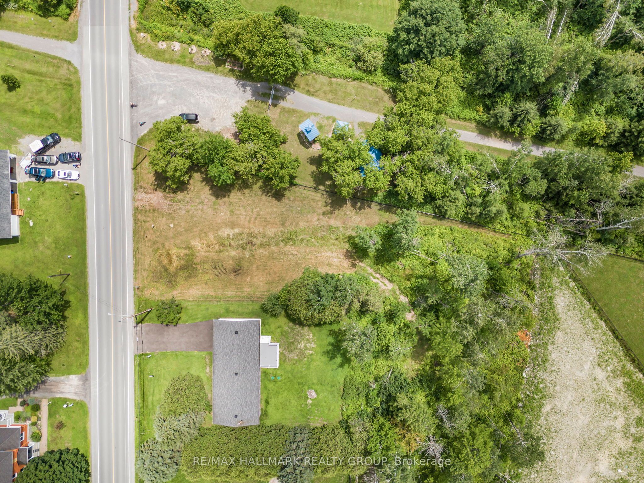 3258 Gendron Road Property Photo 8