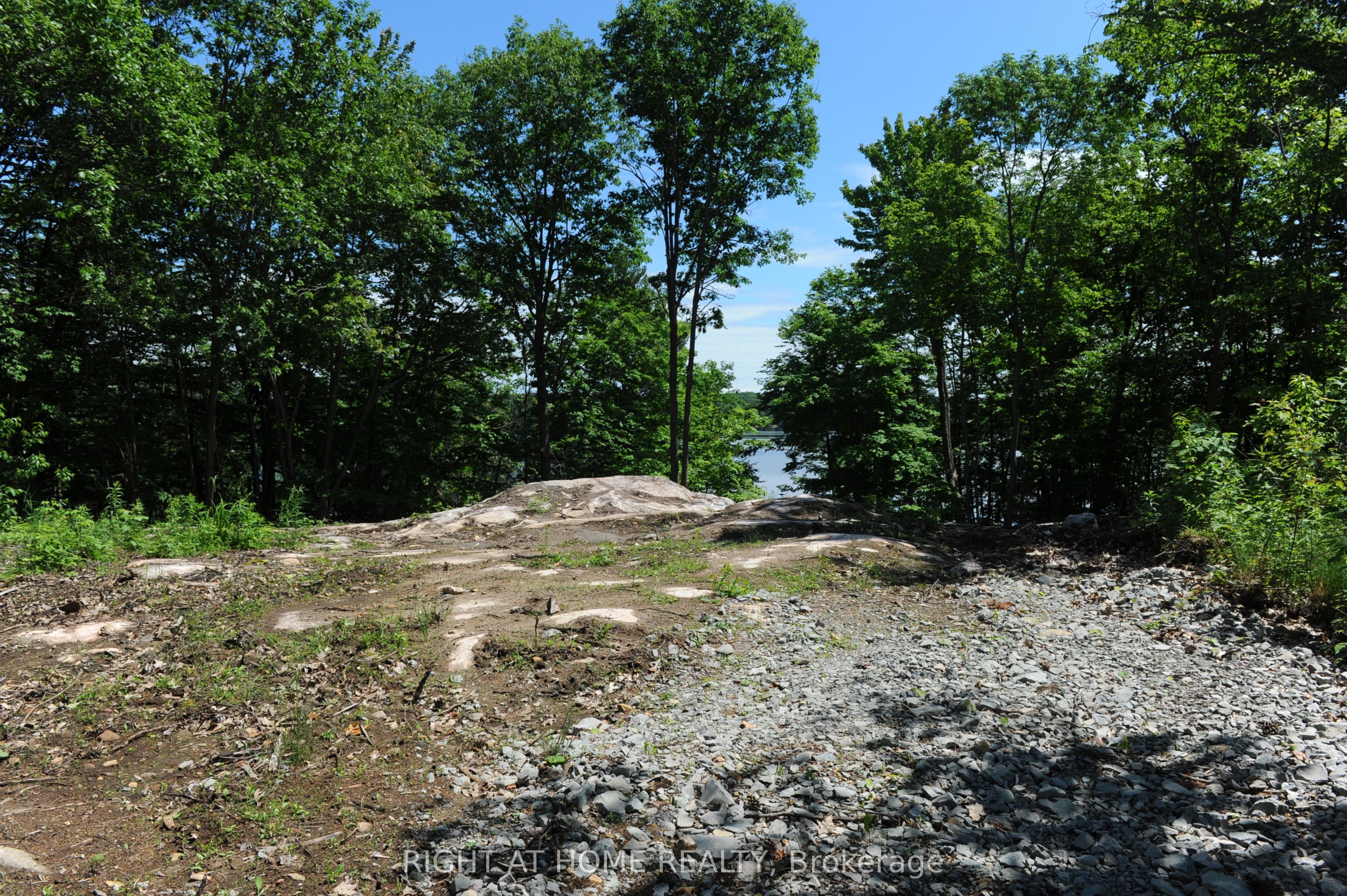 22 Hawkins Point Property Photo 20