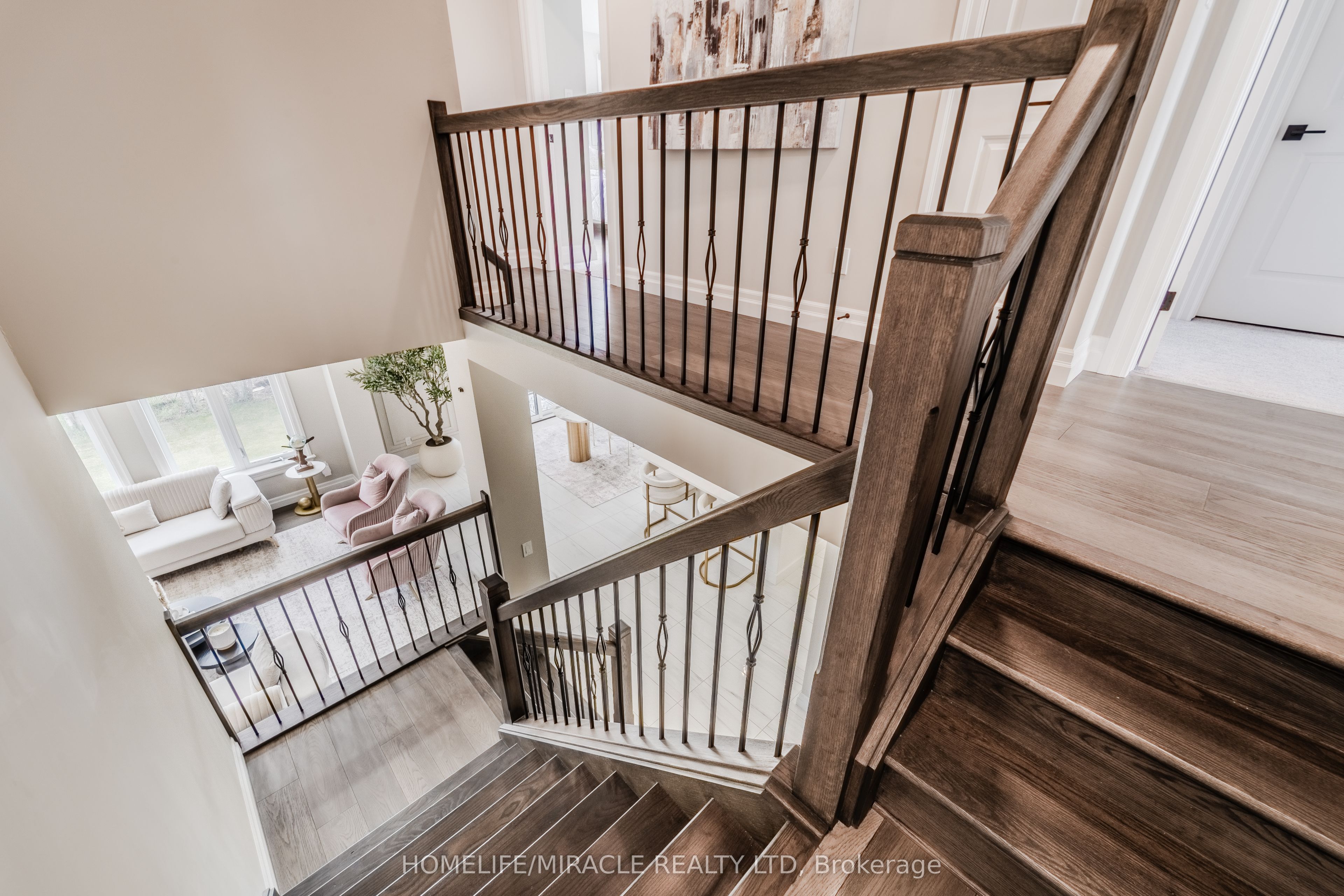 245 Tamarack Boulevard Property Photo 15