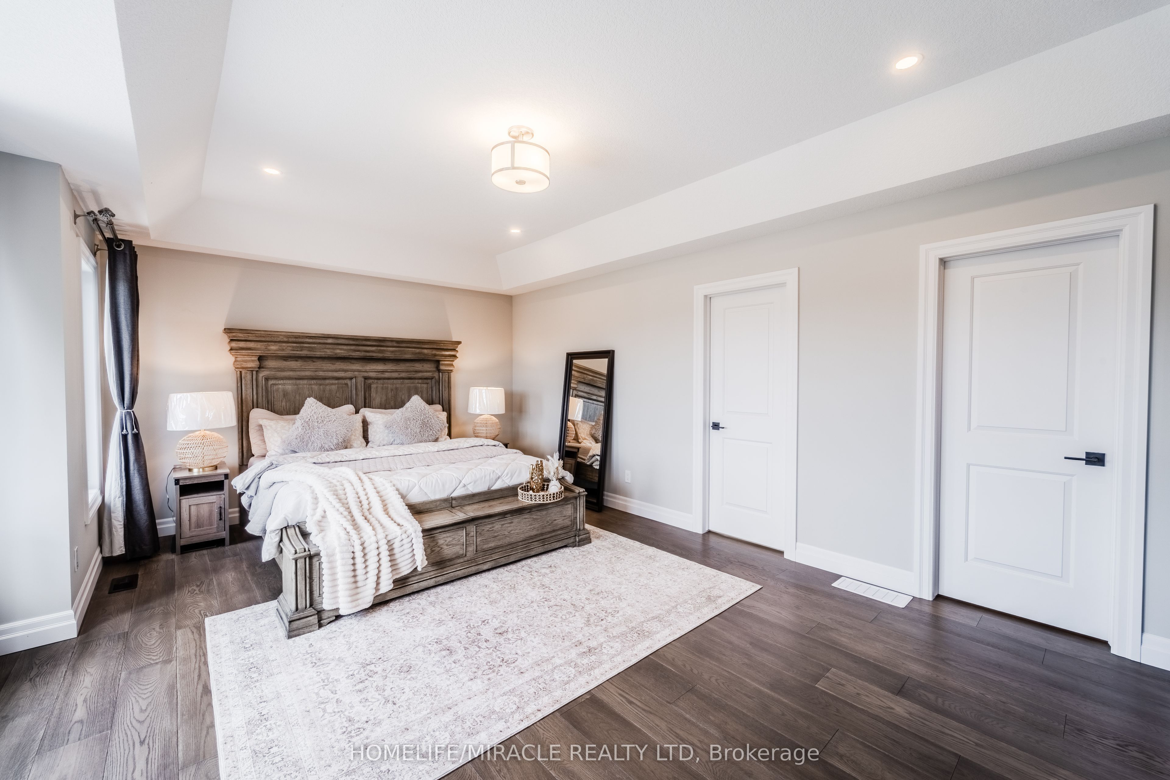 245 Tamarack Boulevard Property Photo 16