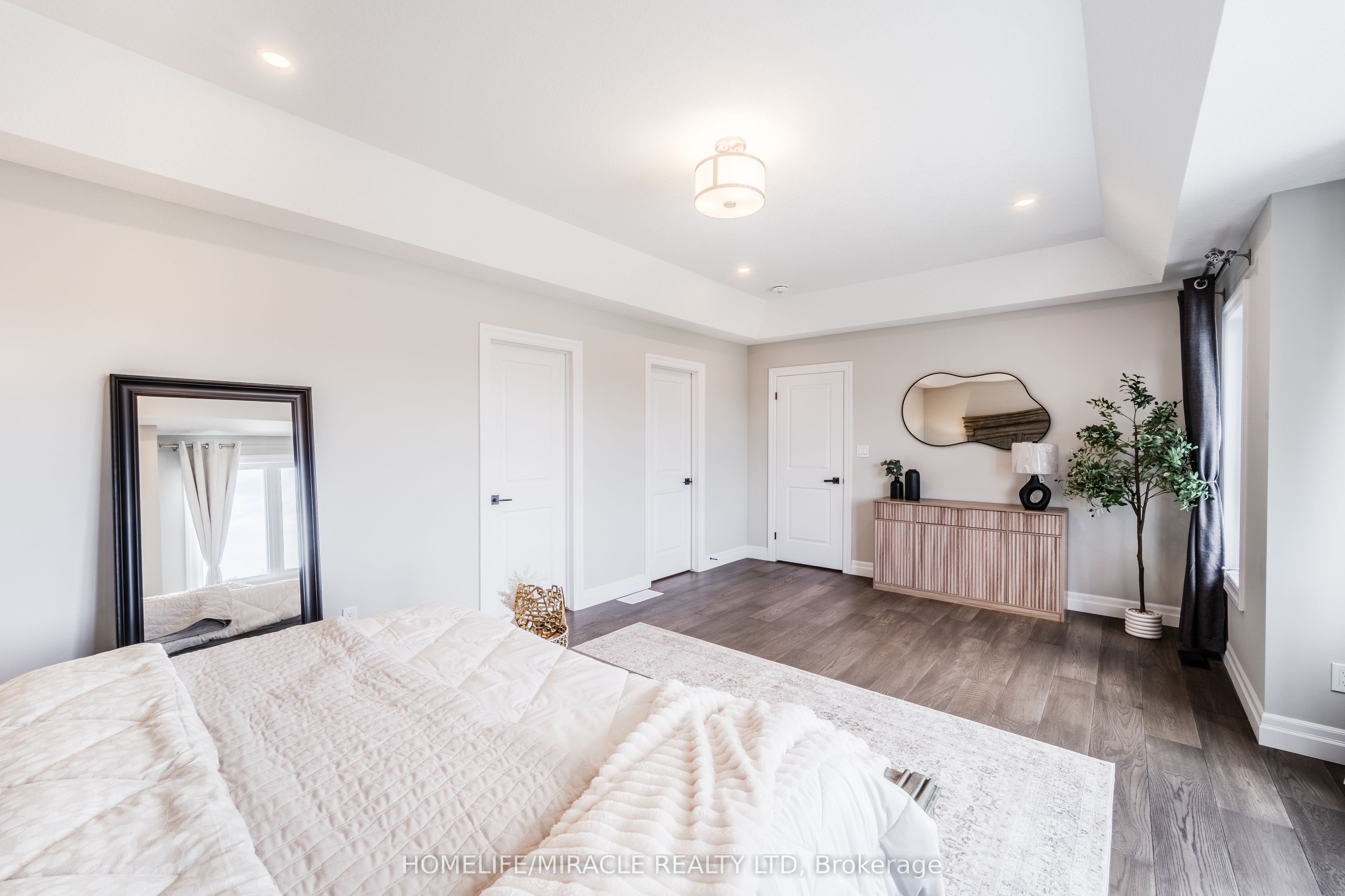 245 Tamarack Boulevard Property Photo 18