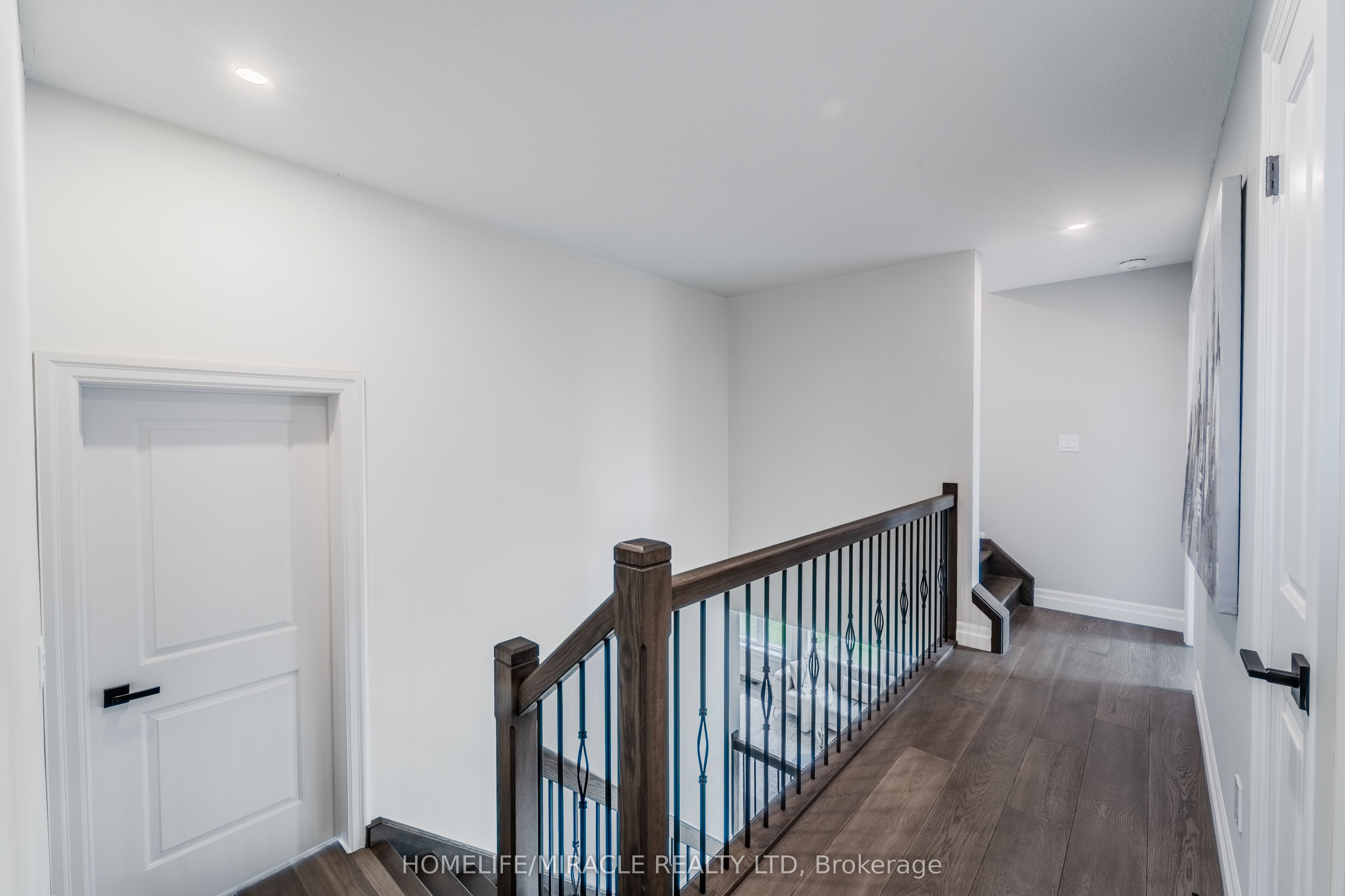 245 Tamarack Boulevard Property Photo 44
