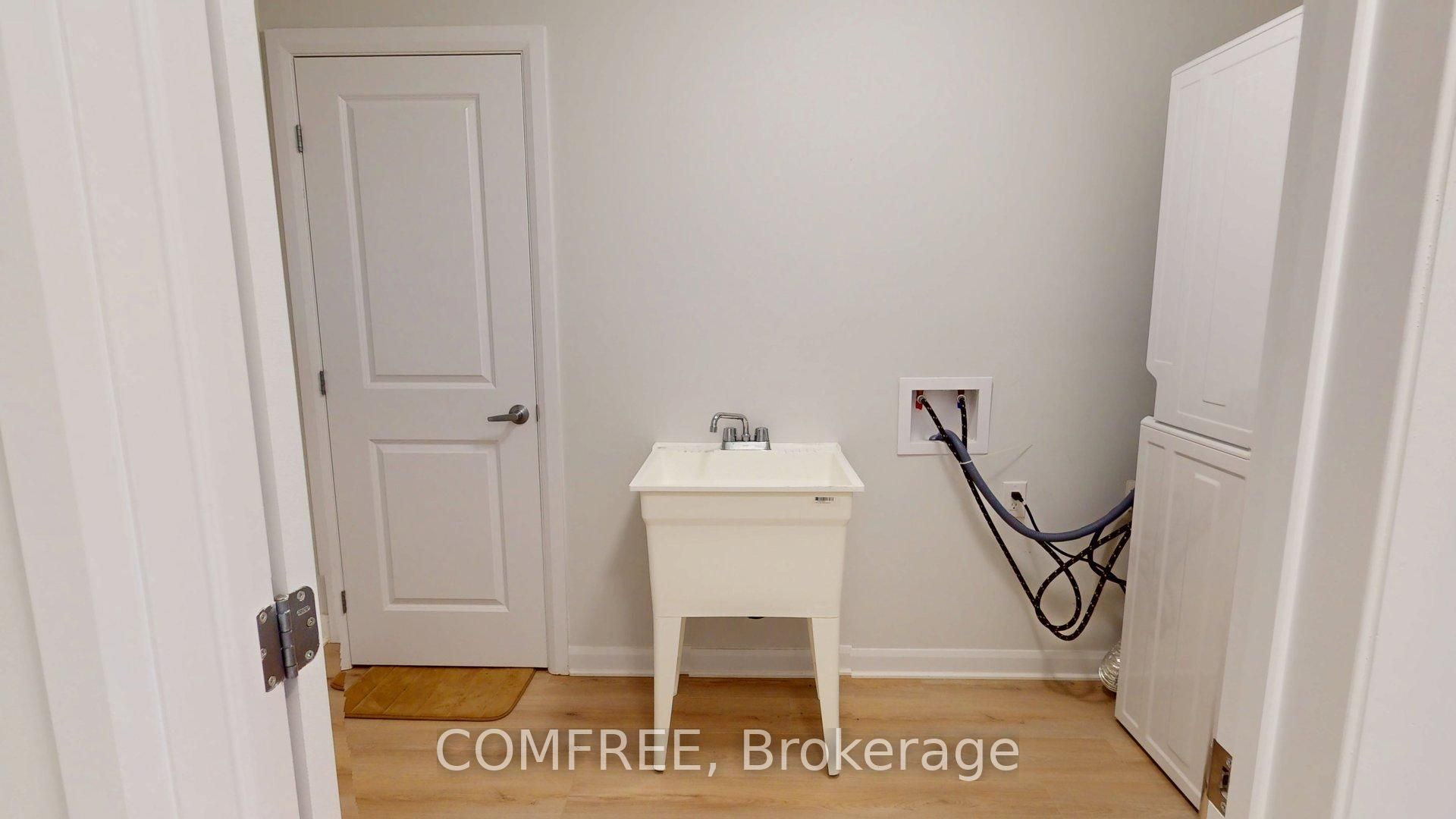 272 Elsie Macgill Walk Property Photo 4