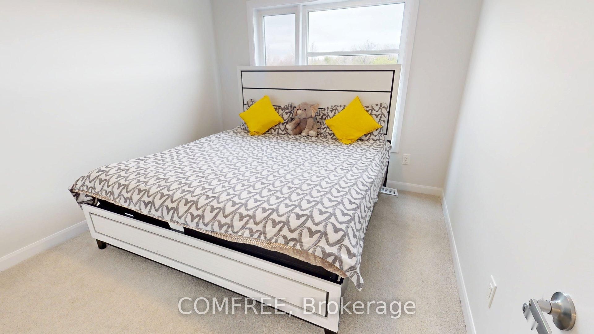 272 Elsie Macgill Walk Property Photo 15