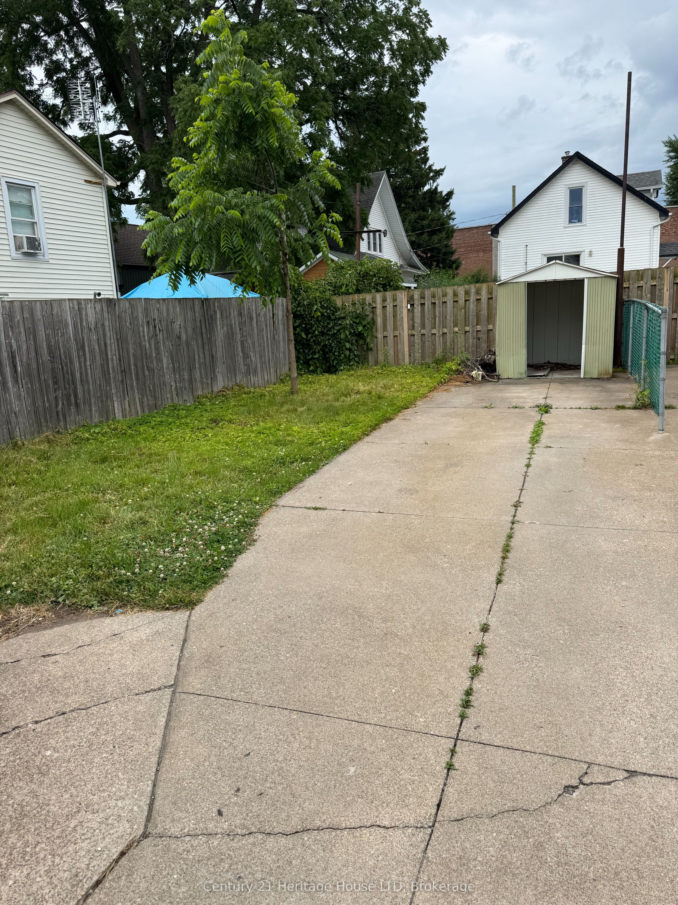 4688 Ryerson Crescent Property Photo 12