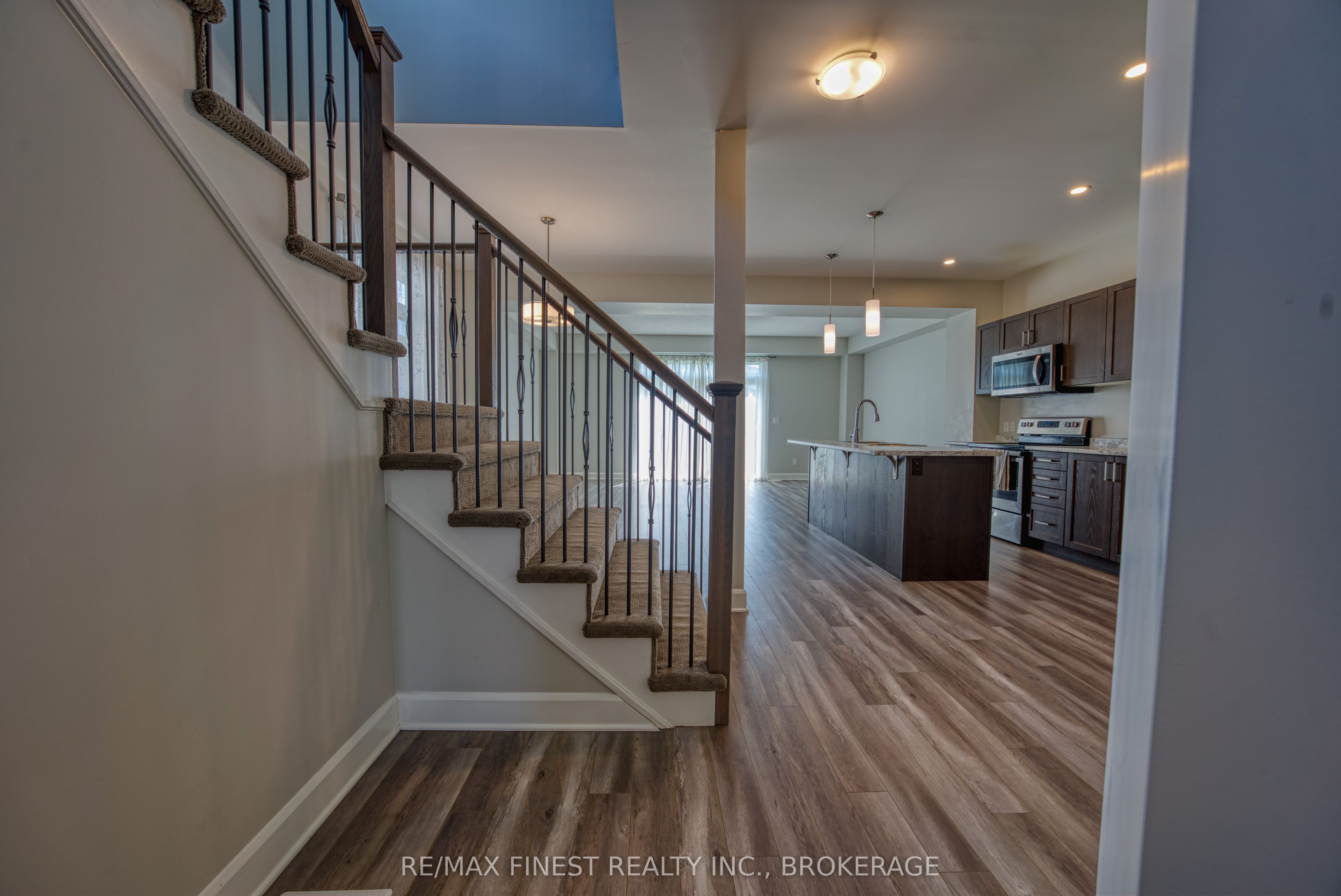 1372 Andersen Drive Property Photo 6