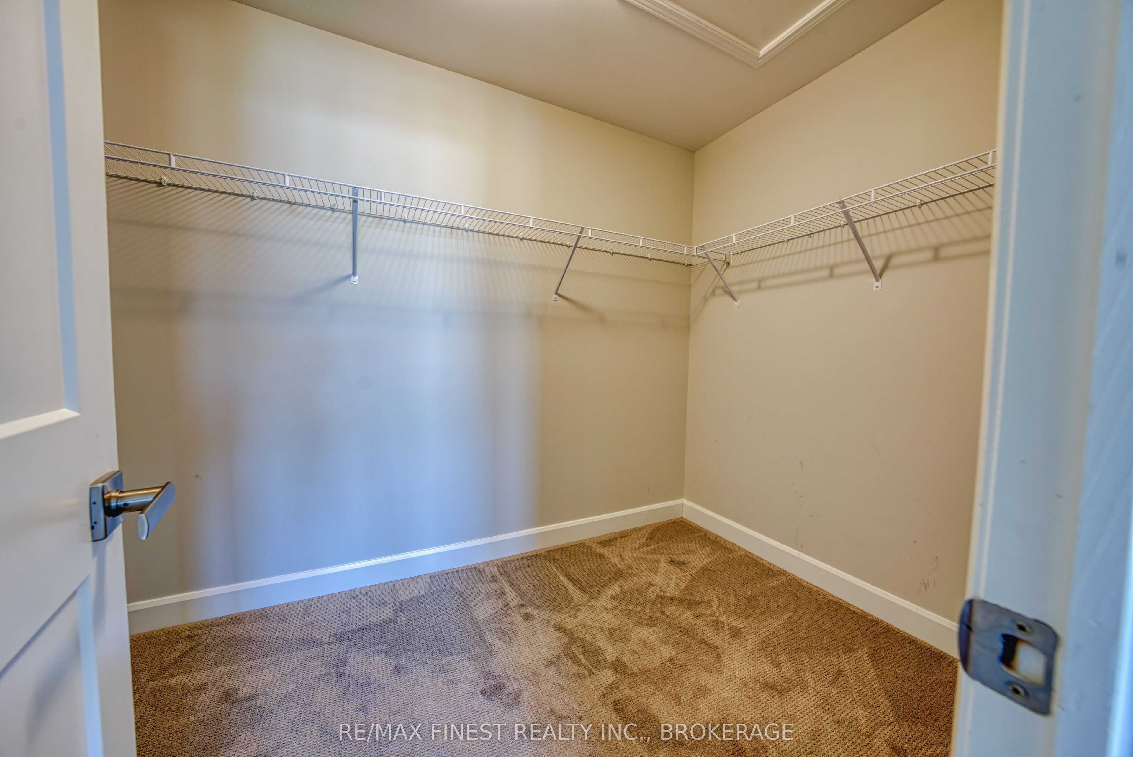 1372 Andersen Drive Property Photo 20