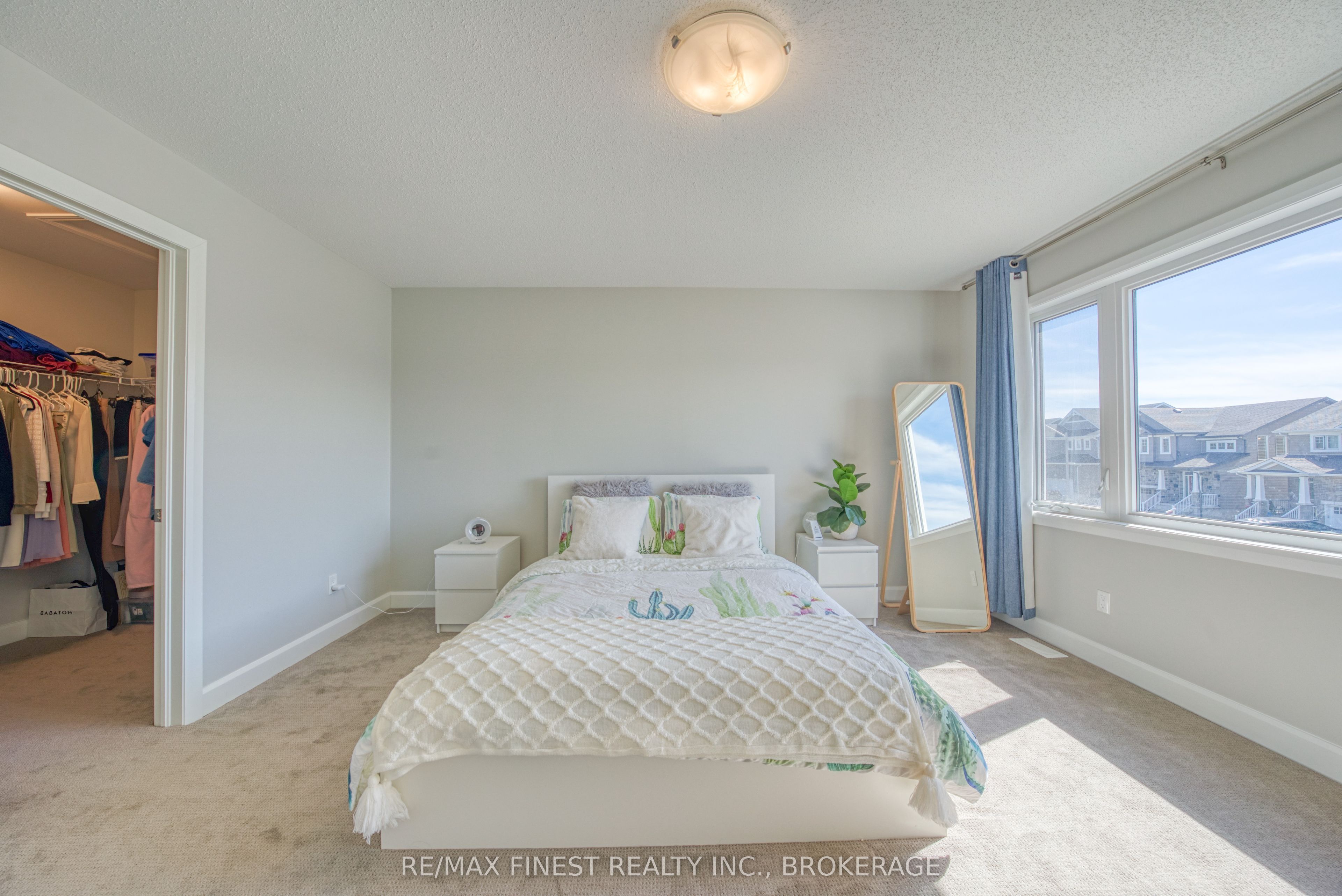 1372 Andersen Drive Property Photo 21