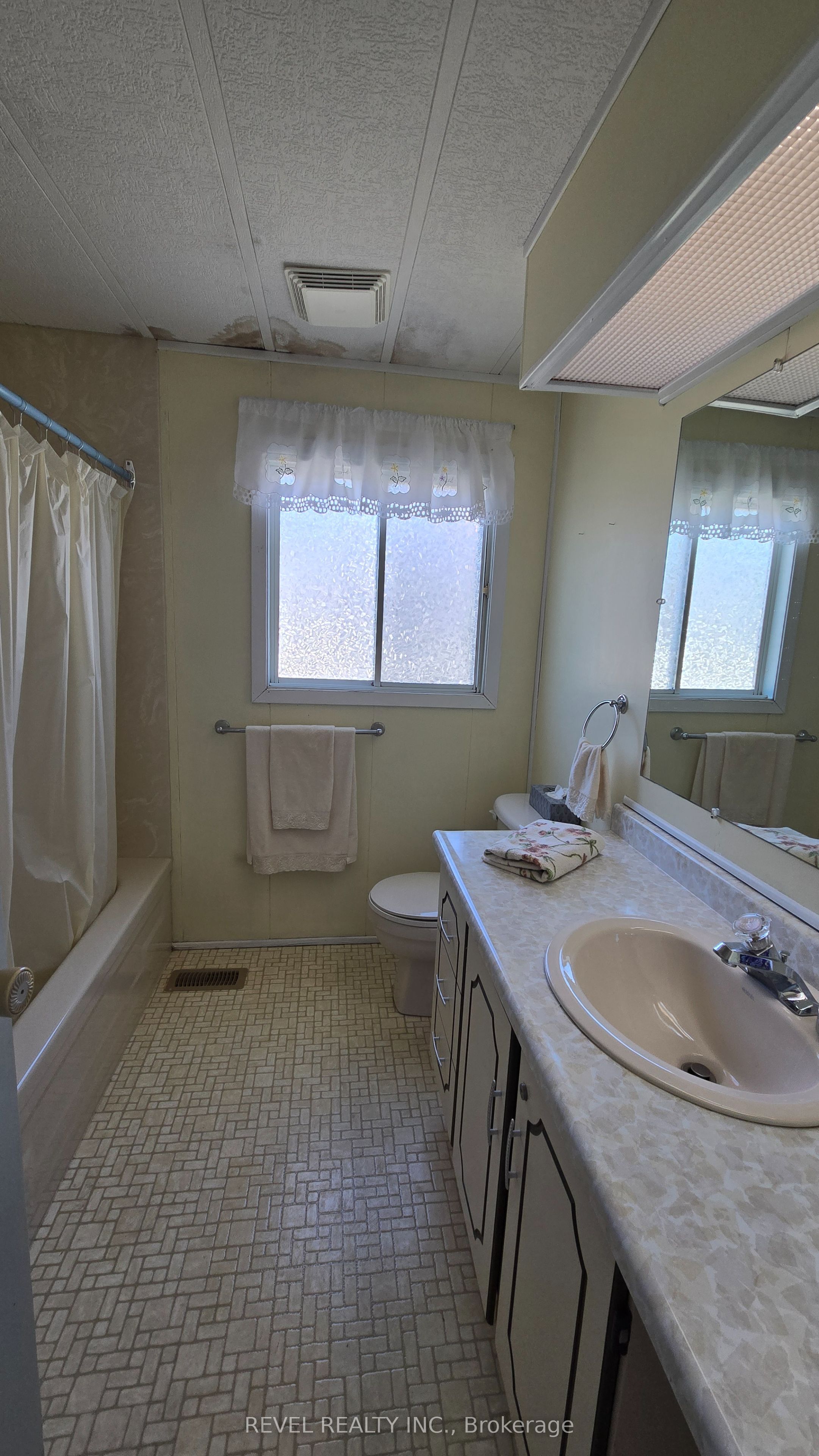 25 Miller Street Property Photo 30