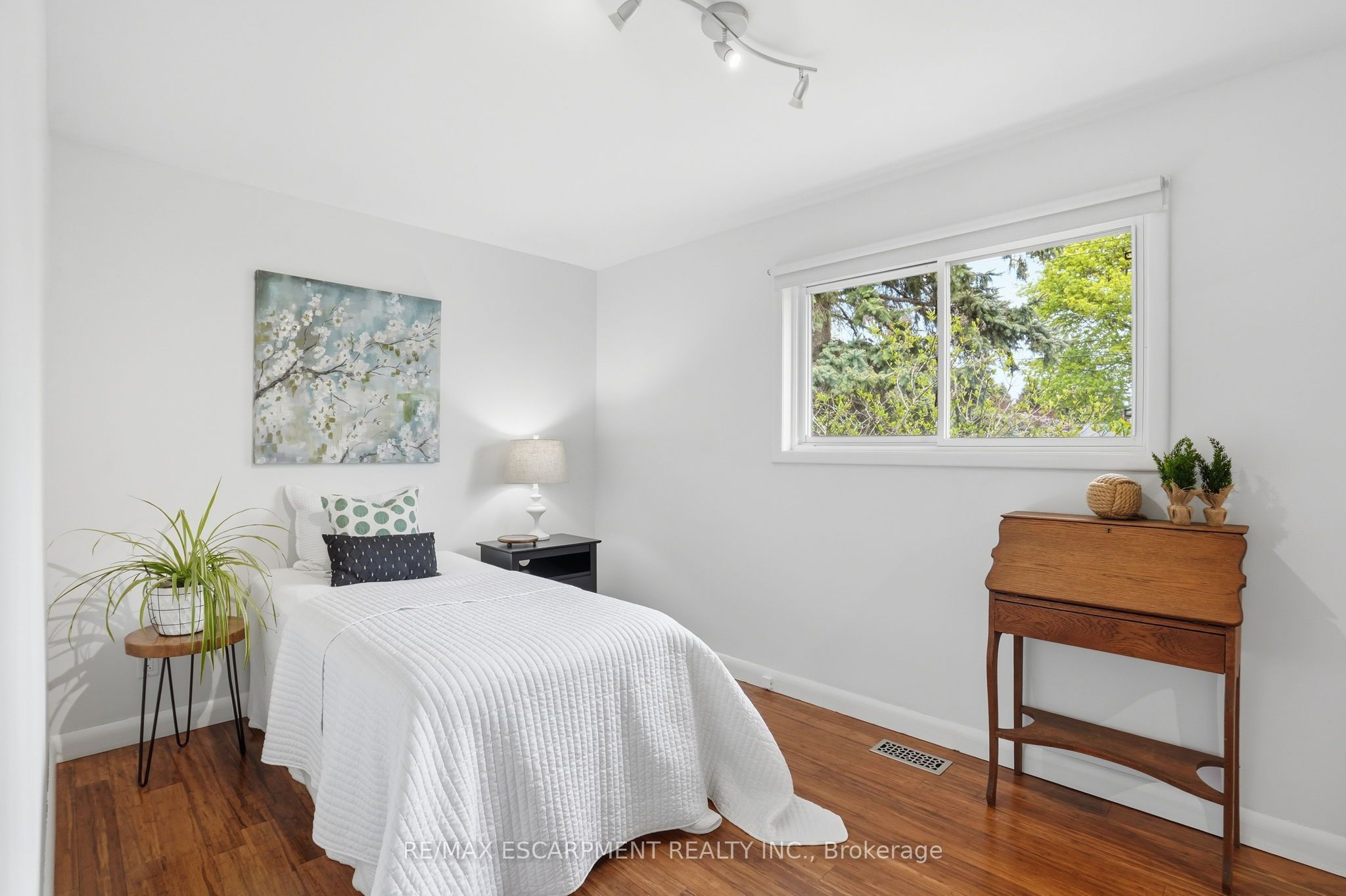 31 Algonquin Avenue Property Photo 23