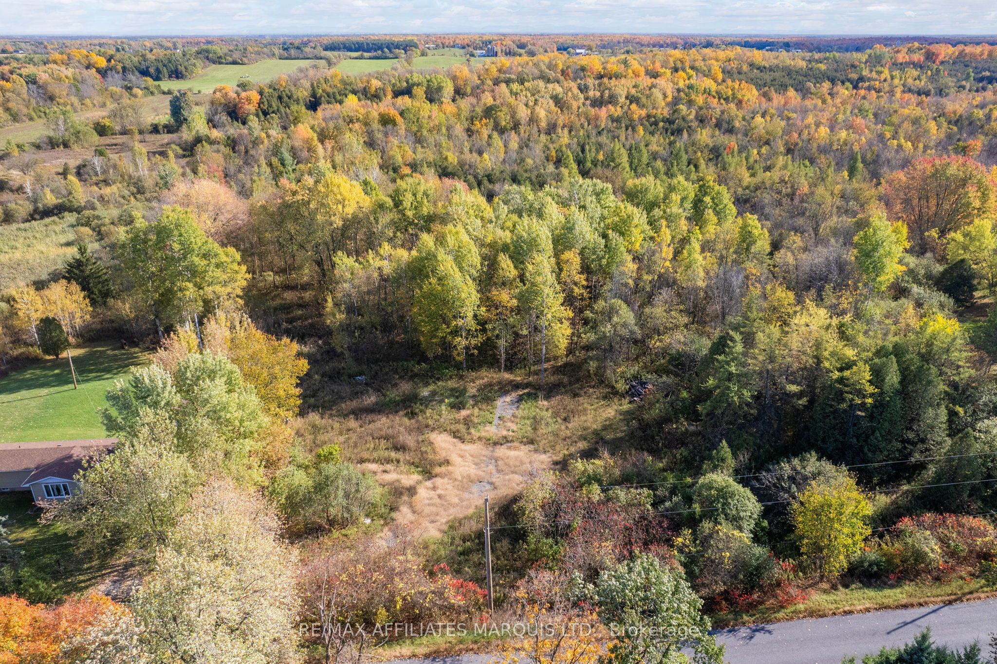 20188 Beaupre Road Property Photo 7