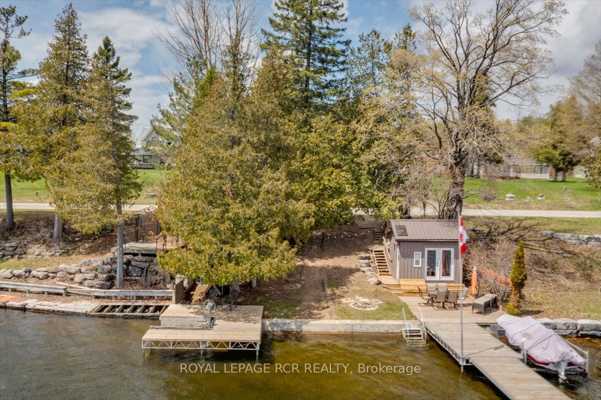 1093 North Bay Drive Property Photo 6