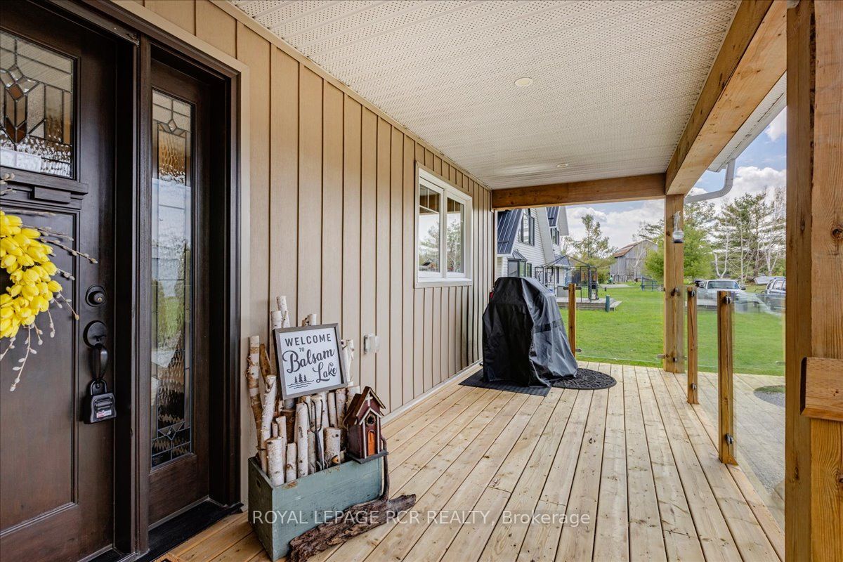 1093 North Bay Drive Property Photo 7