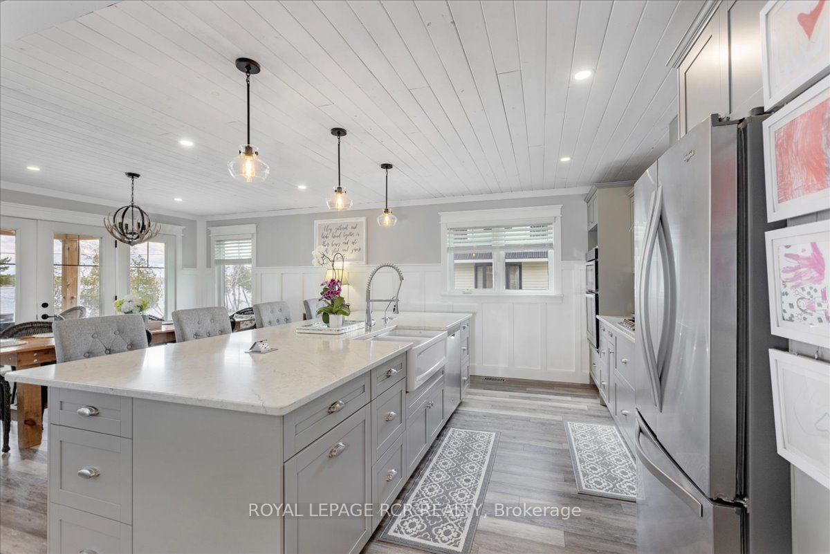 1093 North Bay Drive Property Photo 10