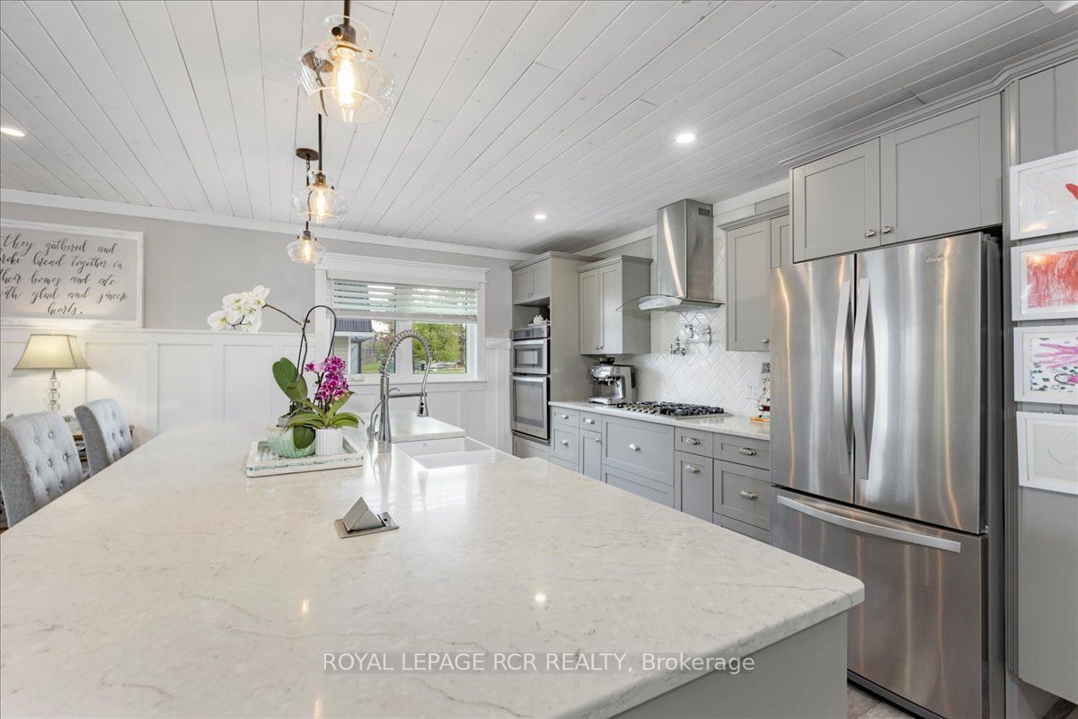 1093 North Bay Drive Property Photo 11