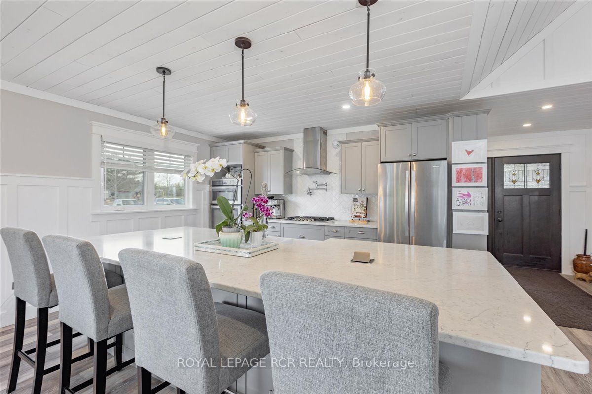 1093 North Bay Drive Property Photo 12