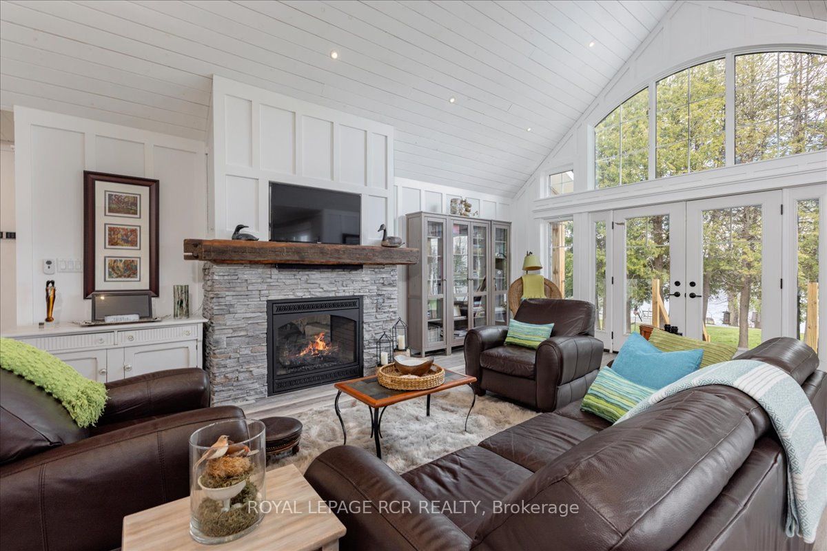 1093 North Bay Drive Property Photo 16