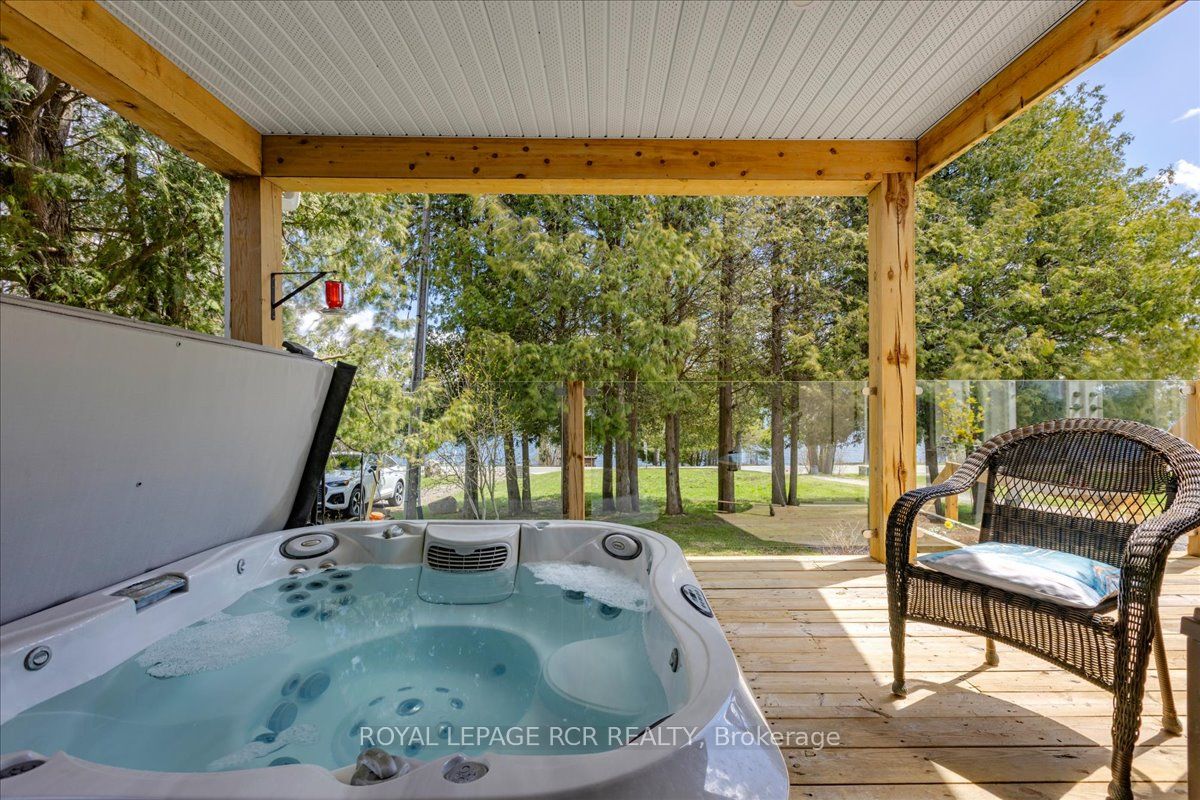 1093 North Bay Drive Property Photo 21