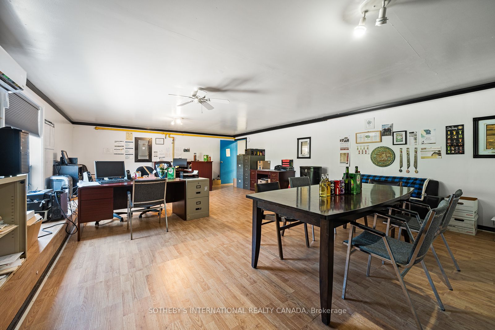 17 Mcfarland Drive E Property Photo 27