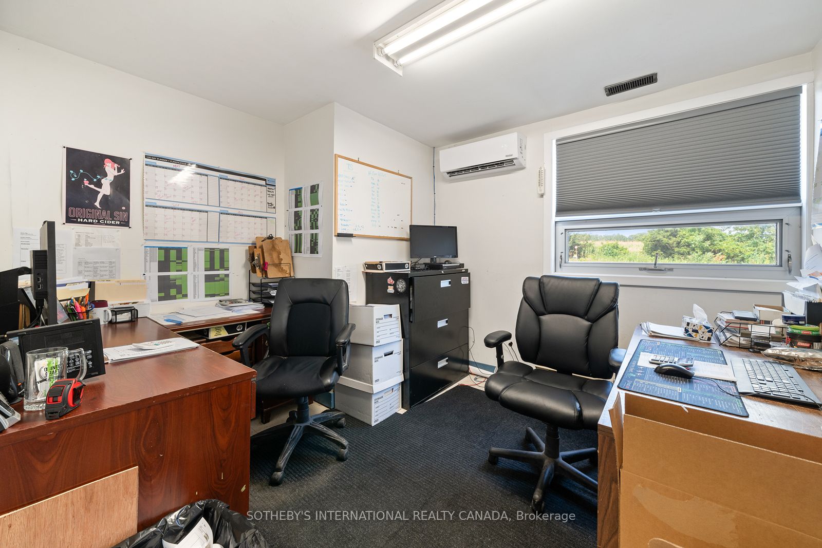 17 Mcfarland Drive E Property Photo 29