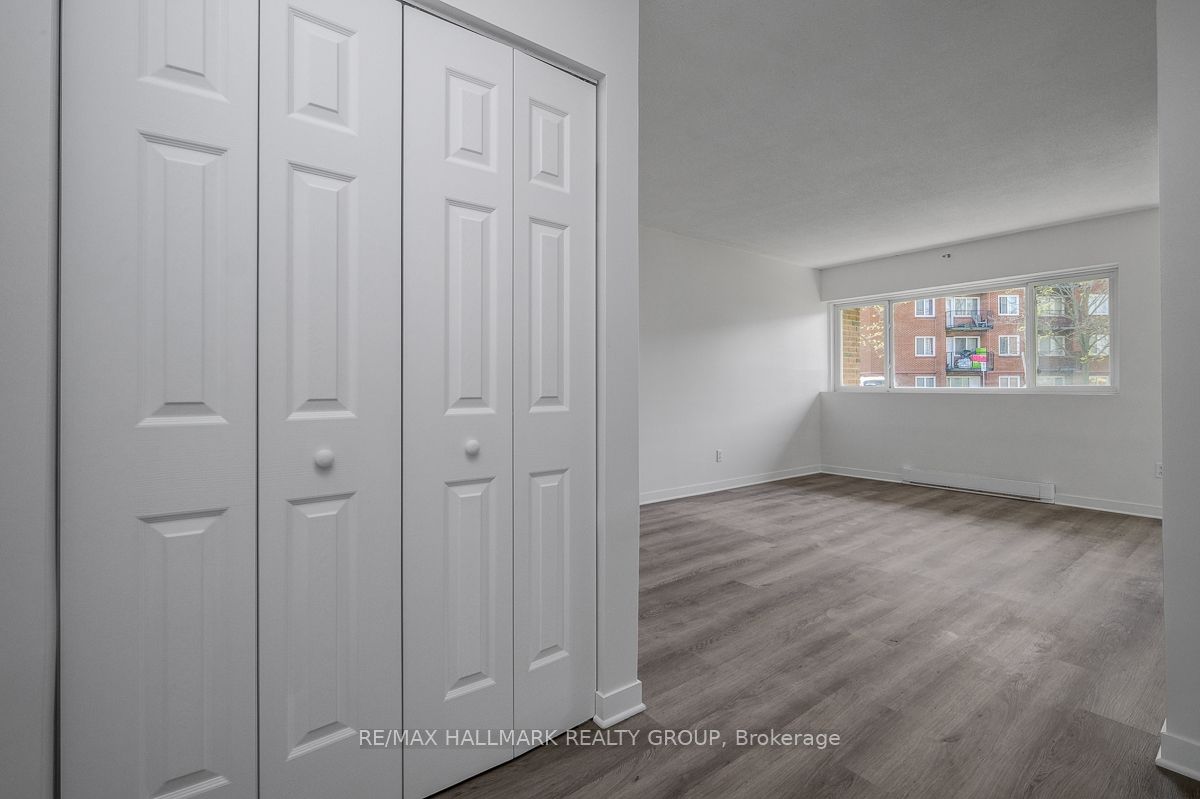 2041 Arrowsmith Drive 105a Property Photo 4