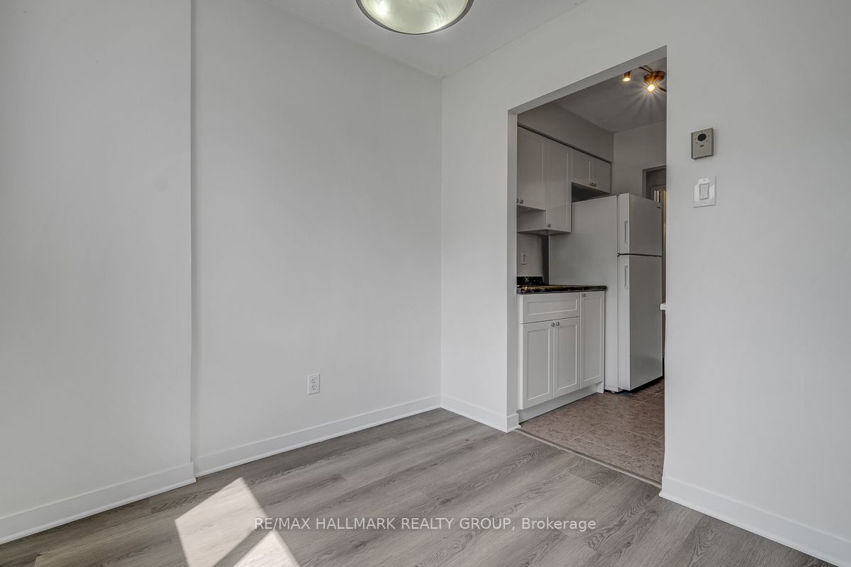 2041 Arrowsmith Drive 105a Property Photo 10