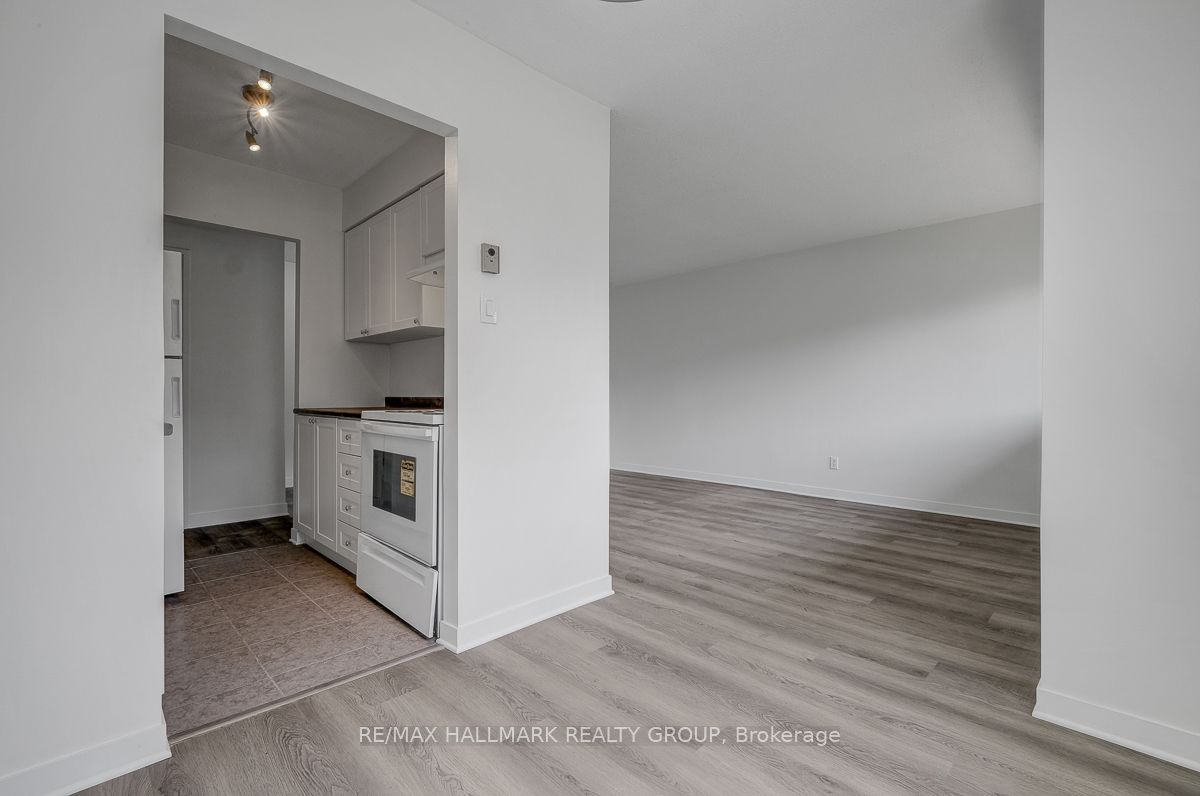 2041 Arrowsmith Drive 105a Property Photo 11