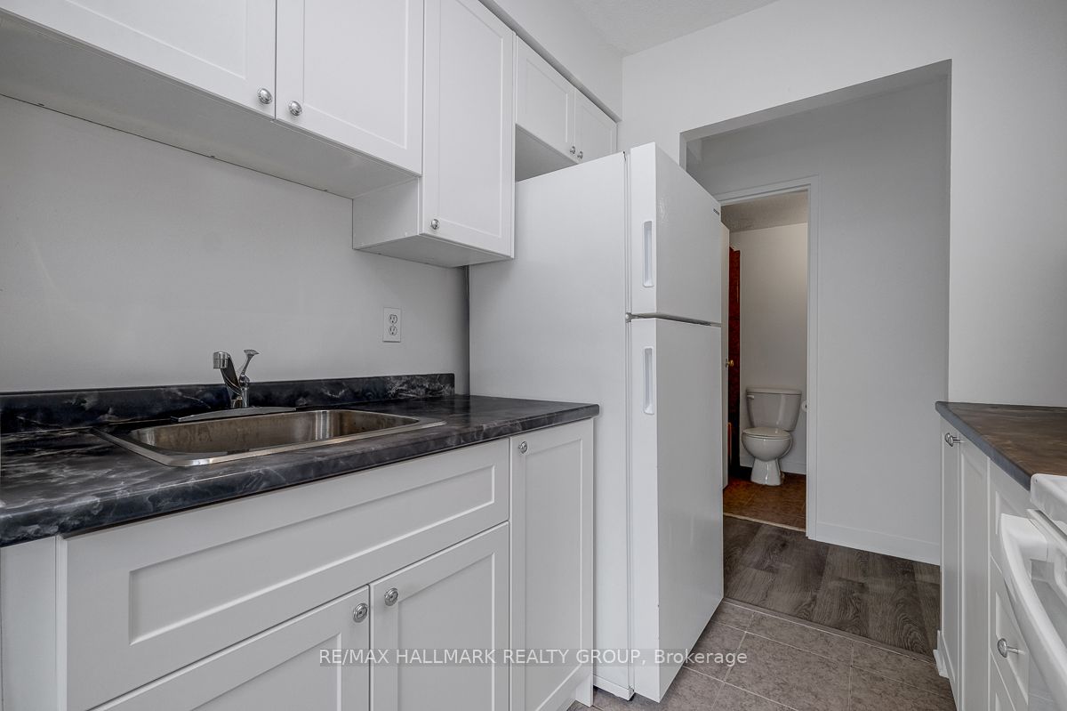 2041 Arrowsmith Drive 105a Property Photo 14