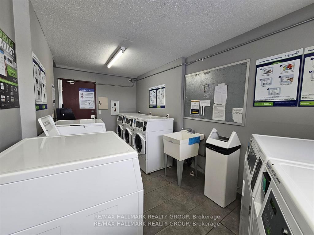 2041 Arrowsmith Drive 105a Property Photo 23