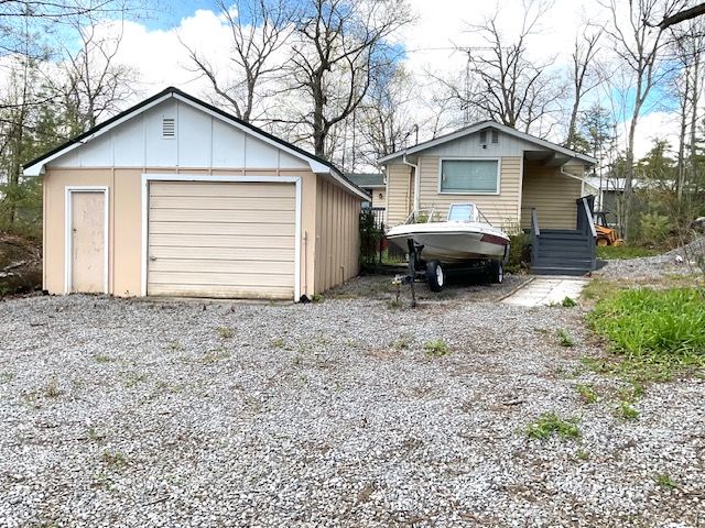 488 Kennedy Drive Property Photo 1