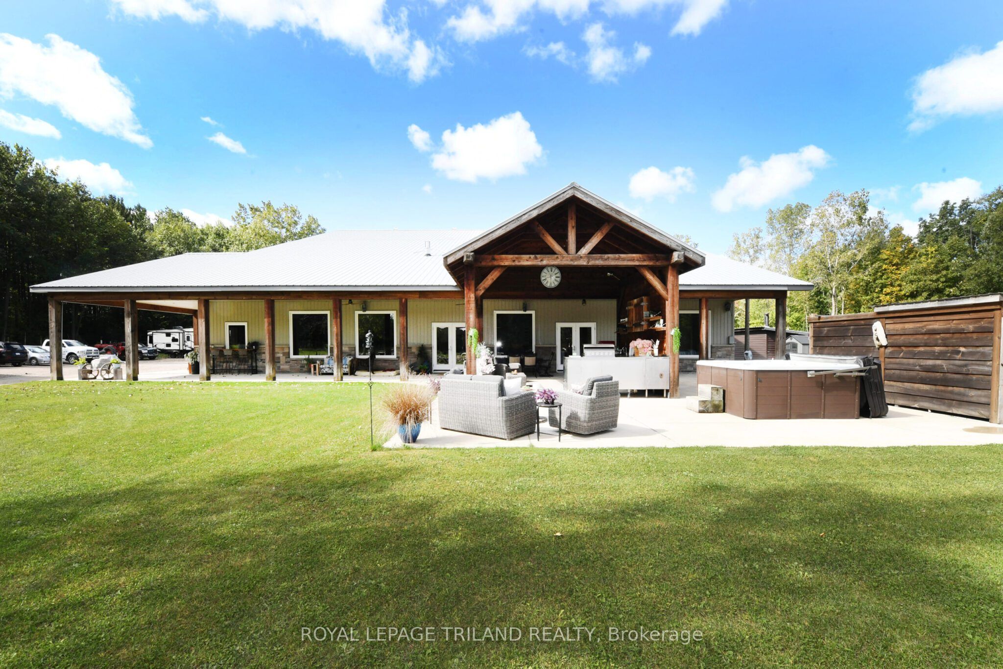 7264 Ridge Road Property Photo 1