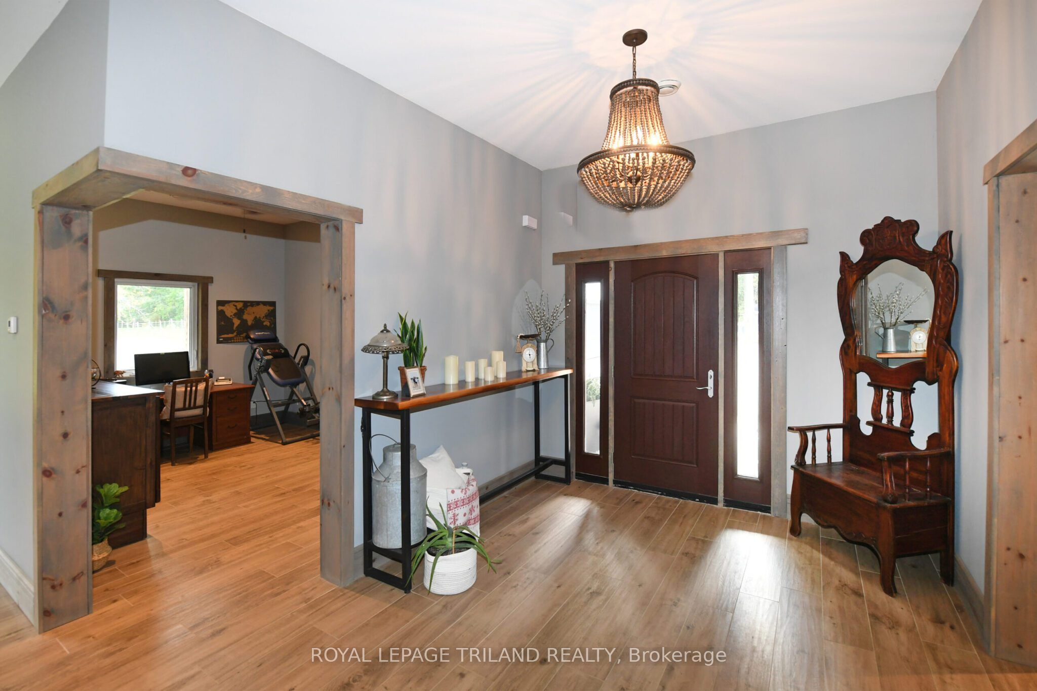 7264 Ridge Road Property Photo 7